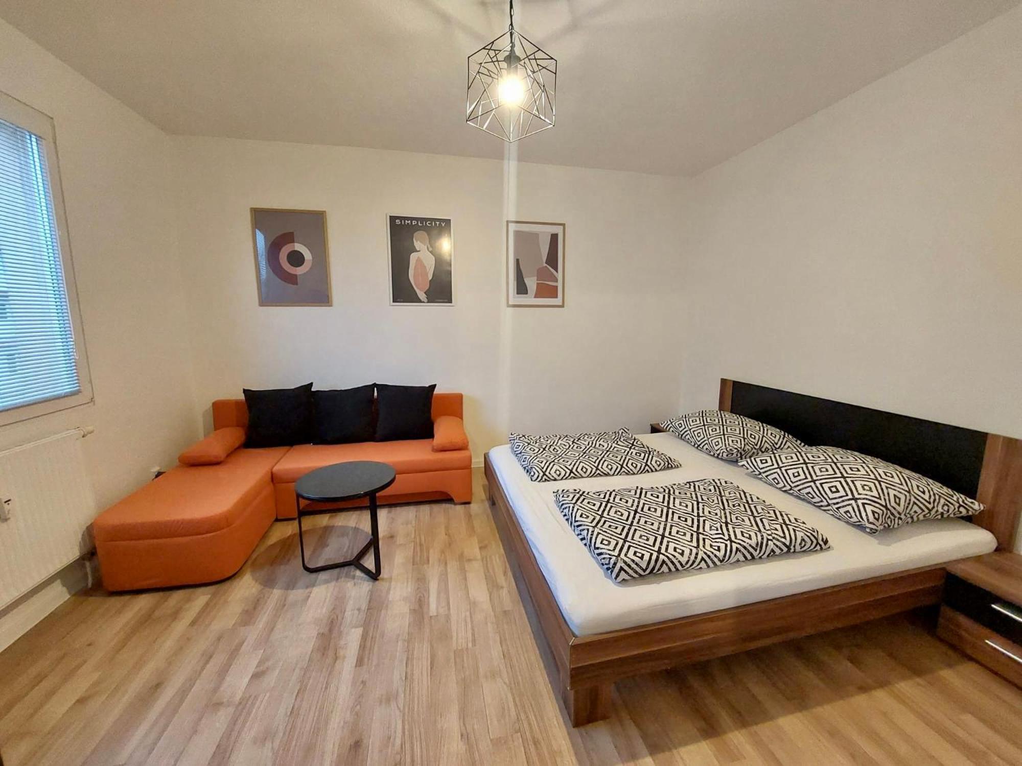One-Bedroom Apartment