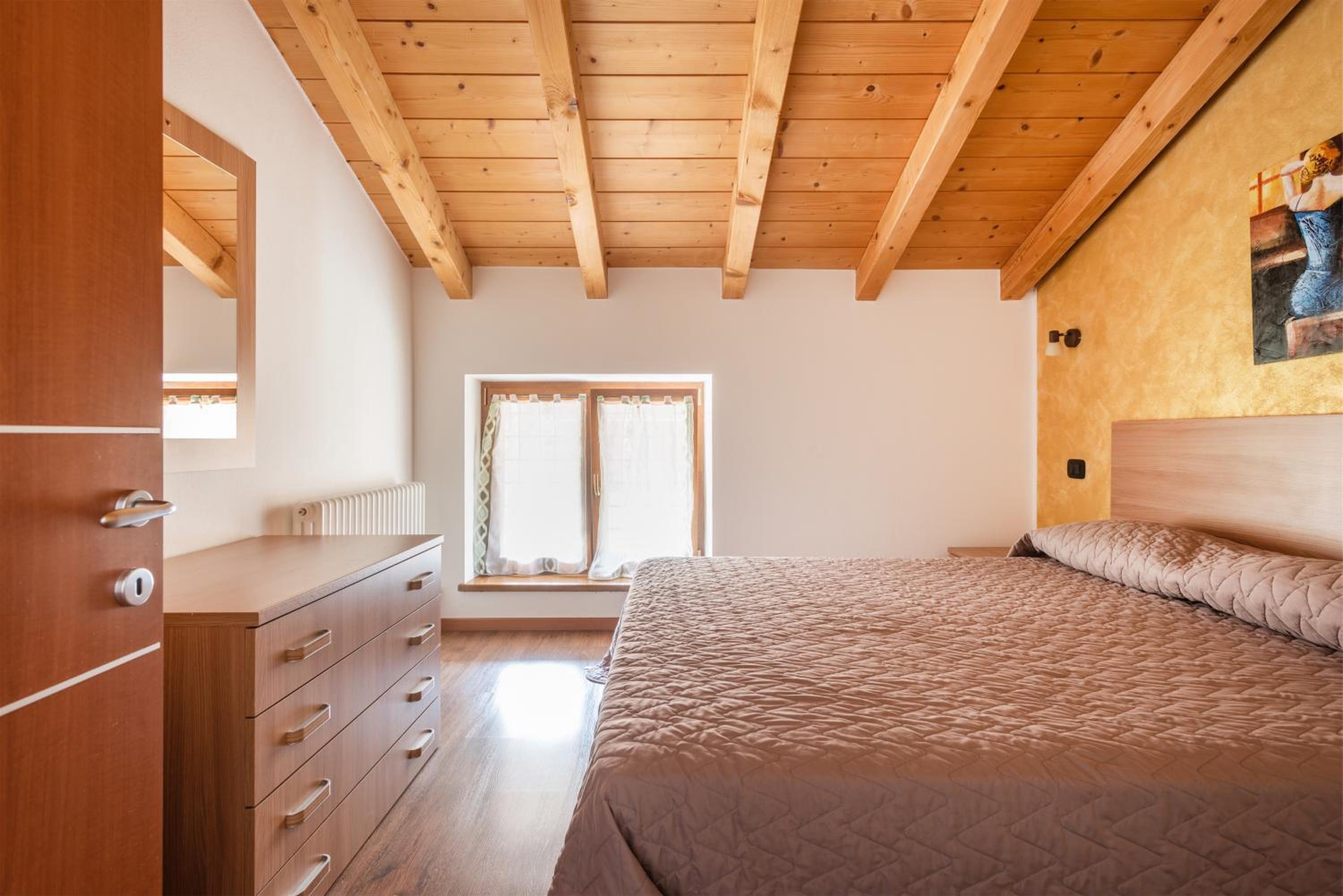 One-Bedroom Apartment (3 Adults) photo 3