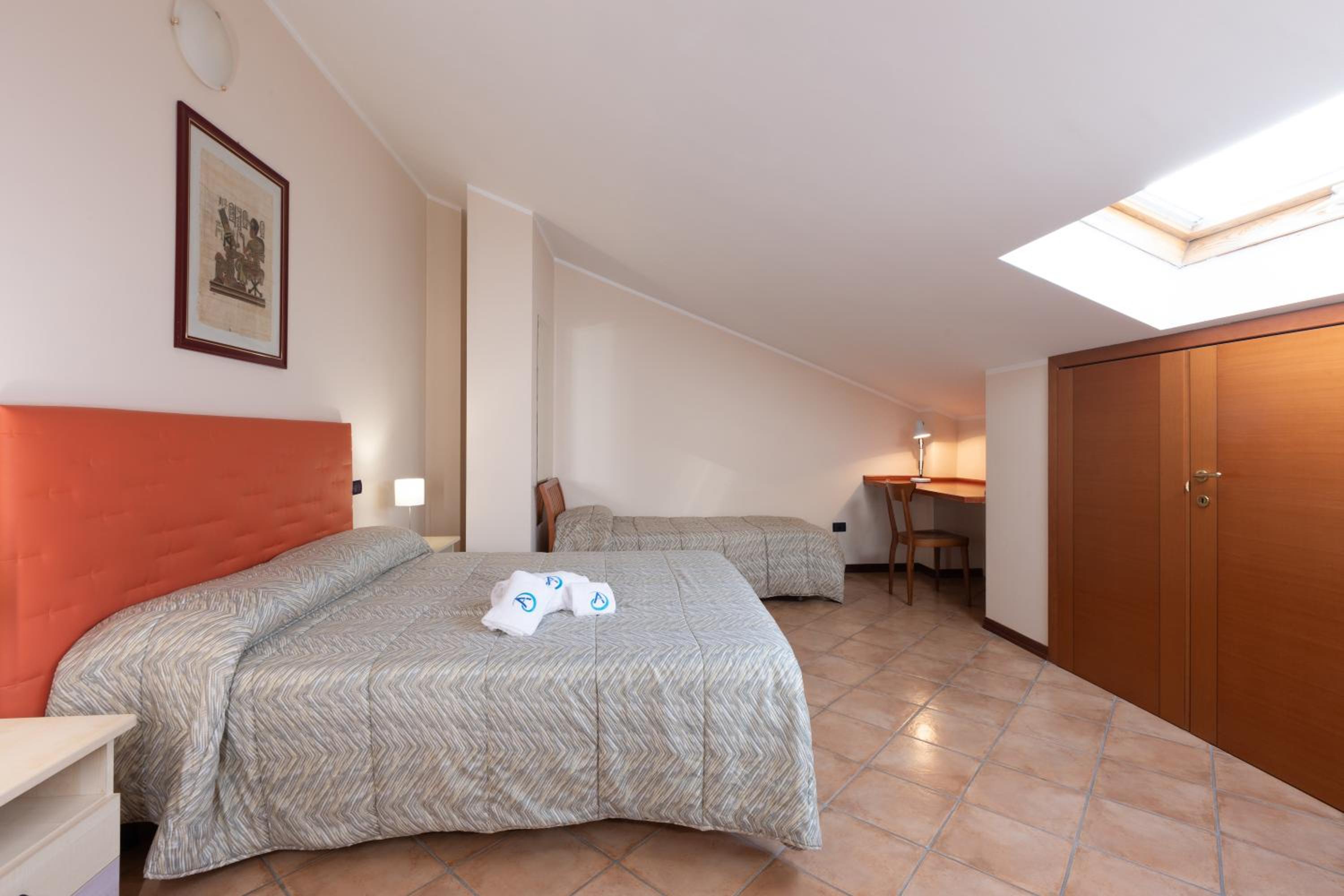 Economy Double Room photo 1