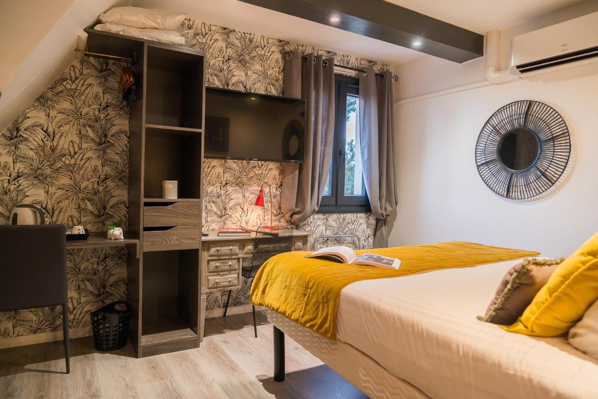 Standard Double Room - Photo 1