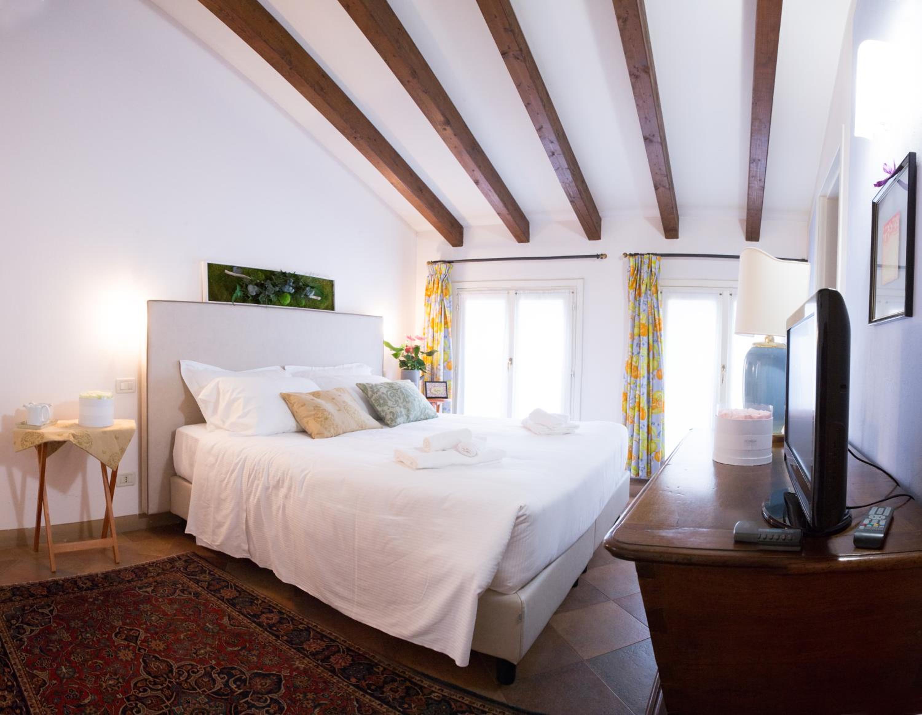 Comfort Triple Room with Shower