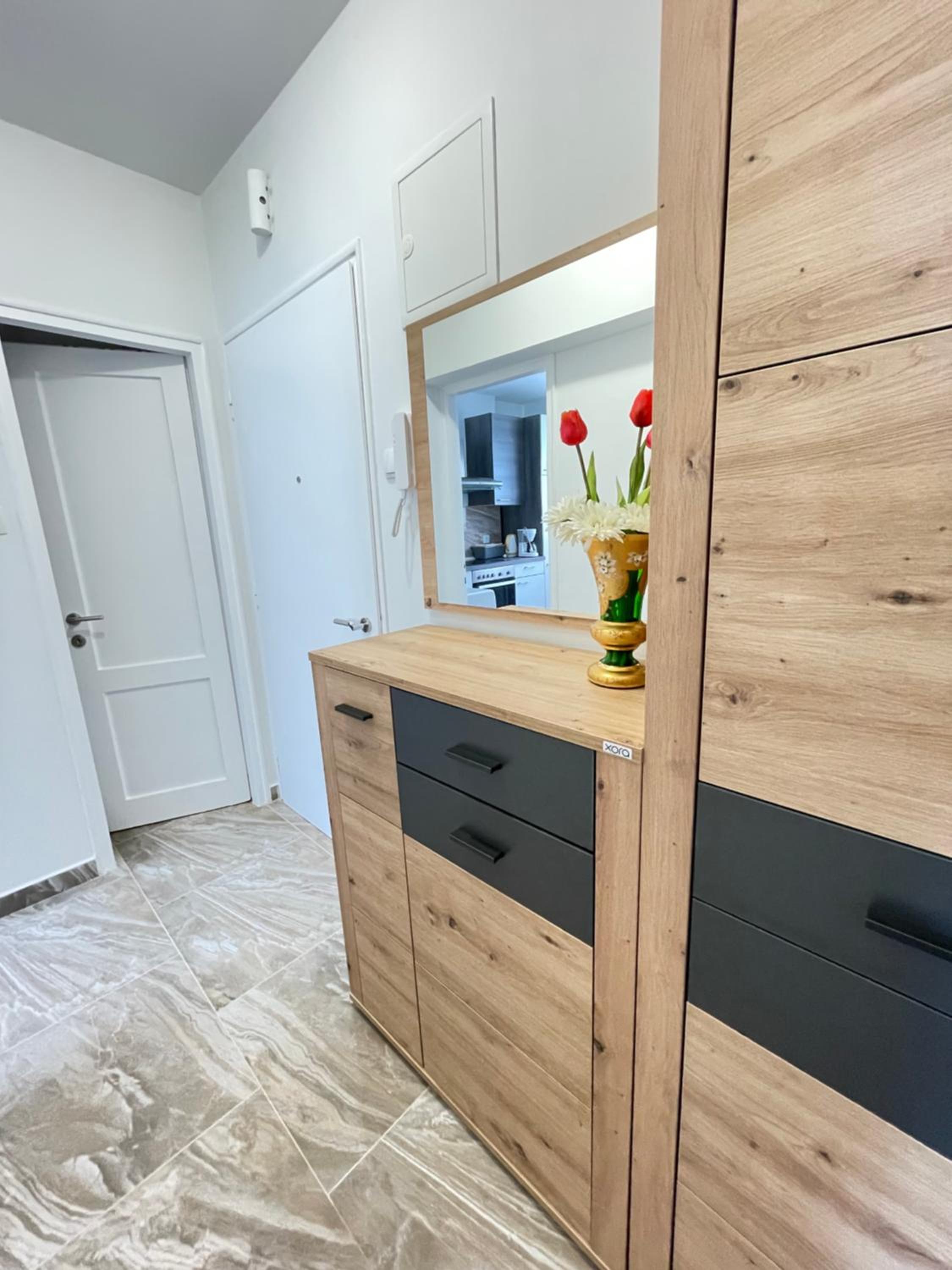 Apartment with Sea View - Photo 30