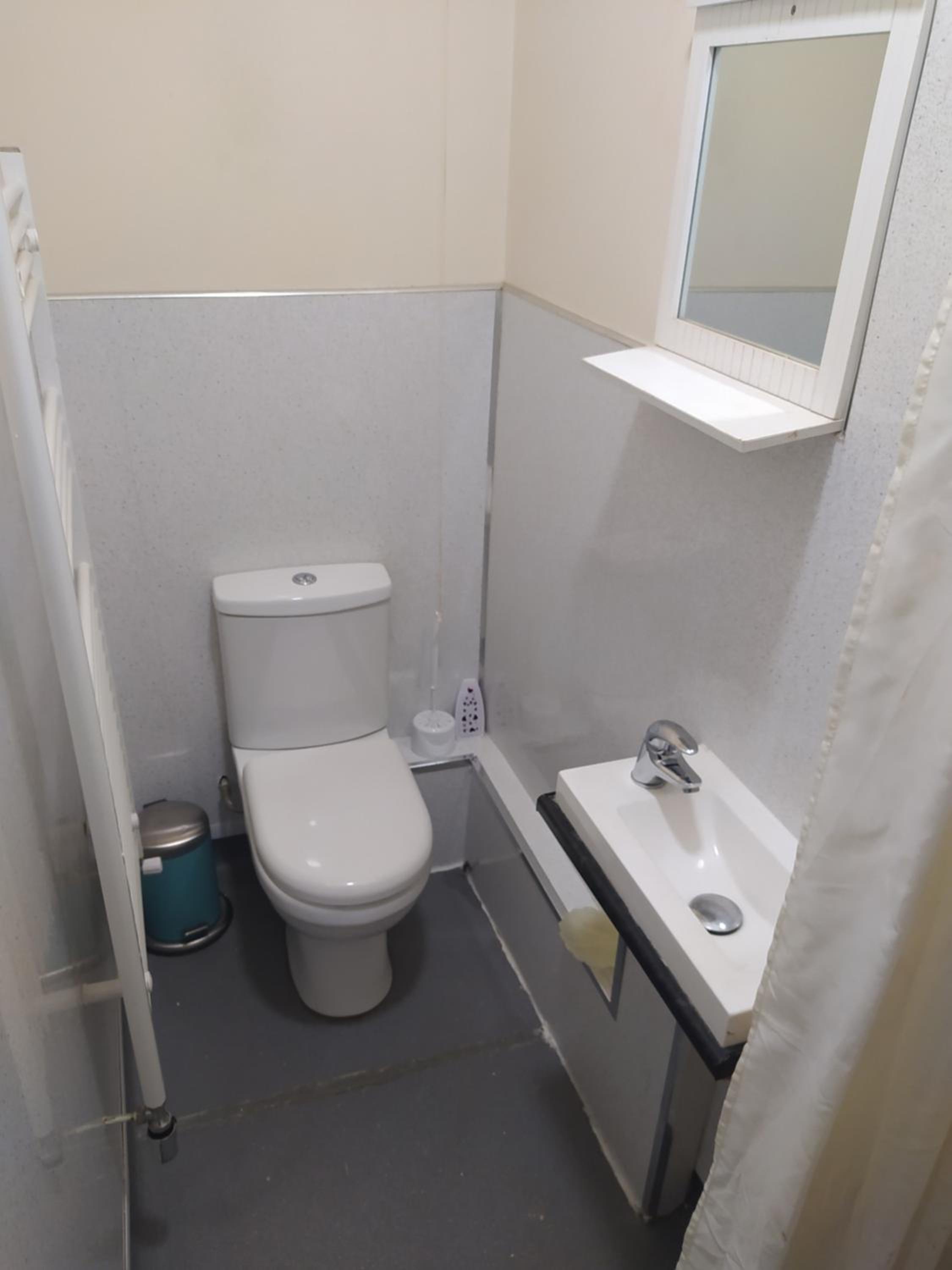 Studio Apartment photo 2