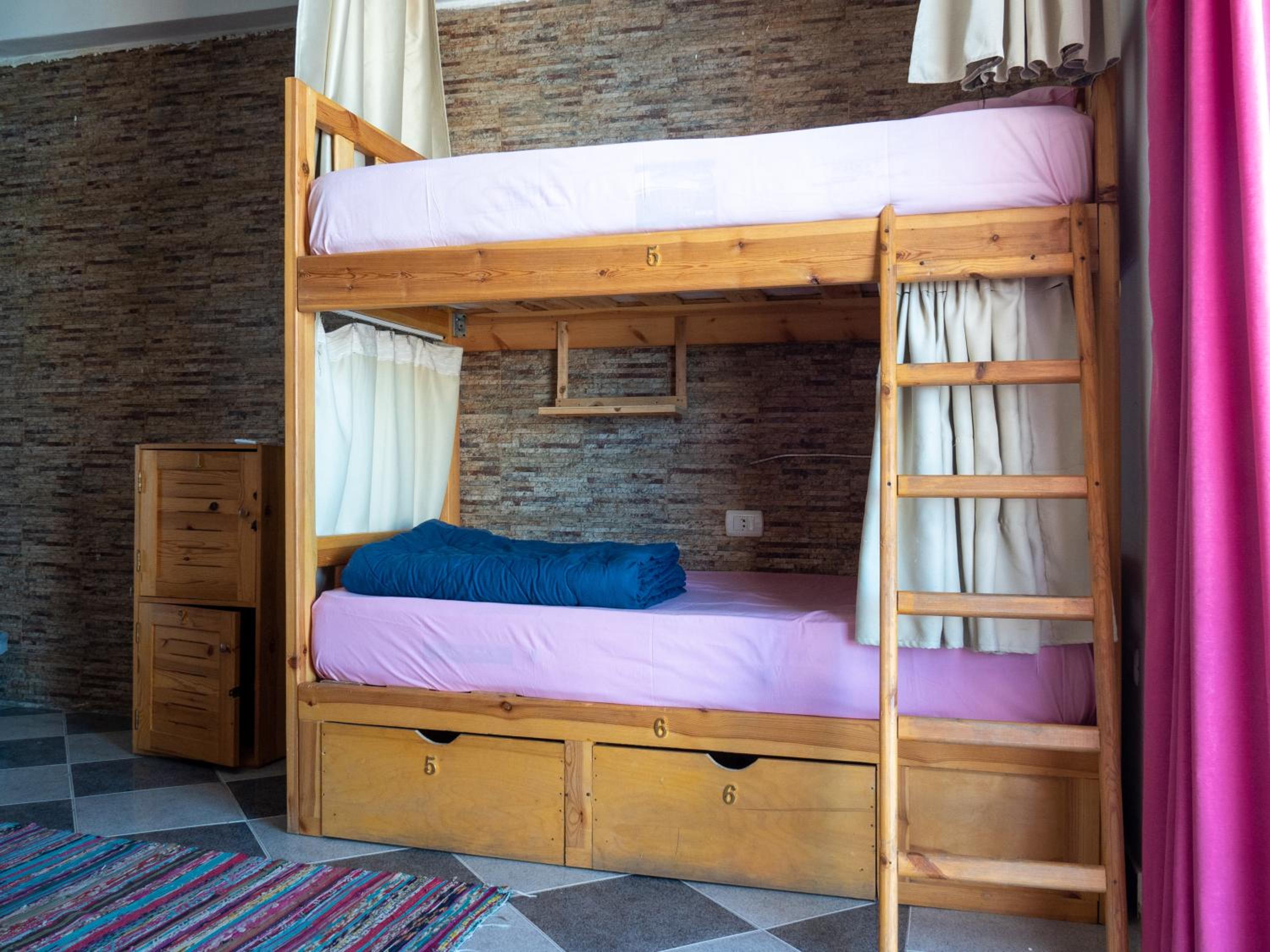Bed in 6-Bed Mix Dormitory Room photo 2