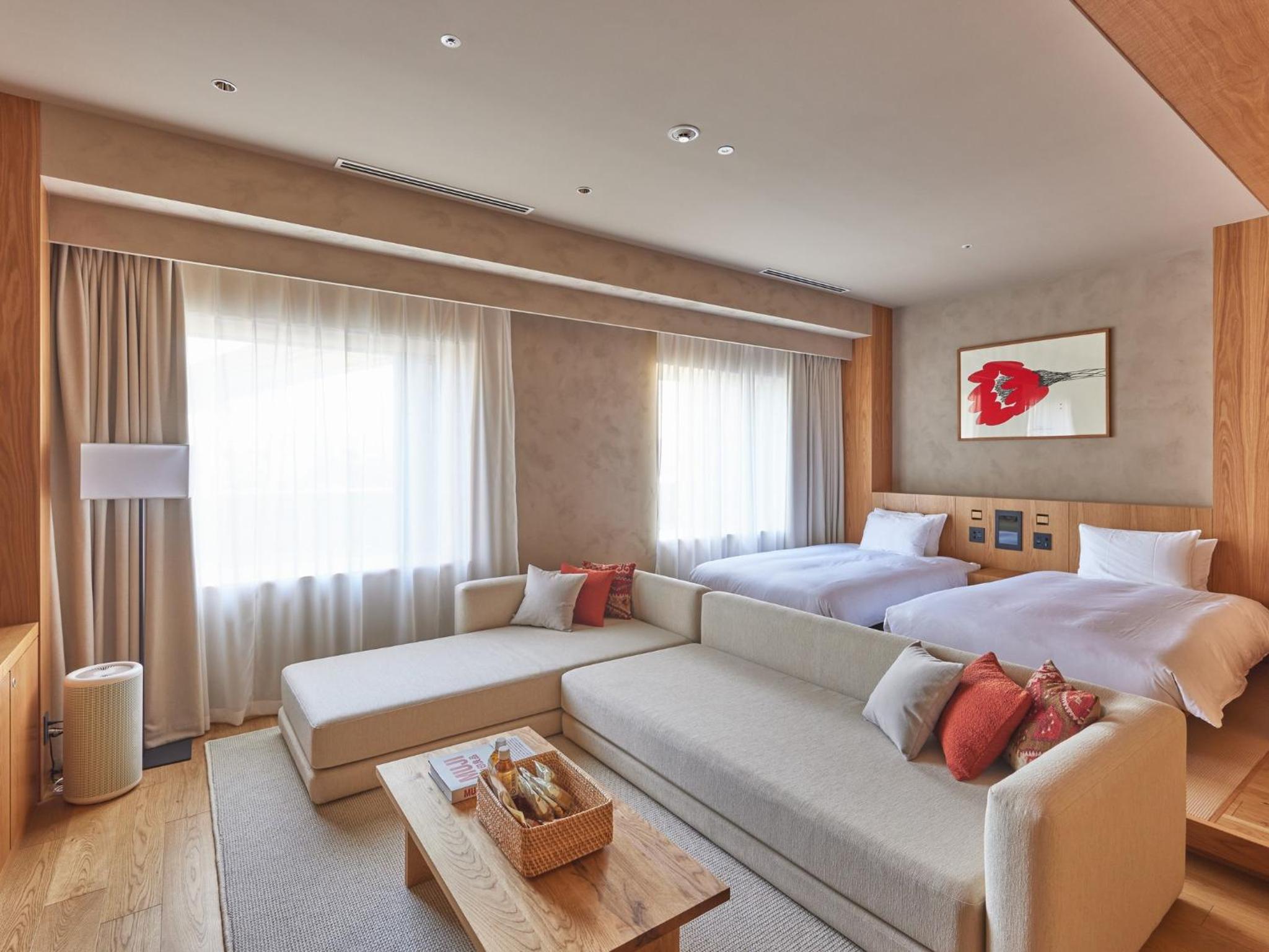 Deluxe Twin Room with Hinoki Bath