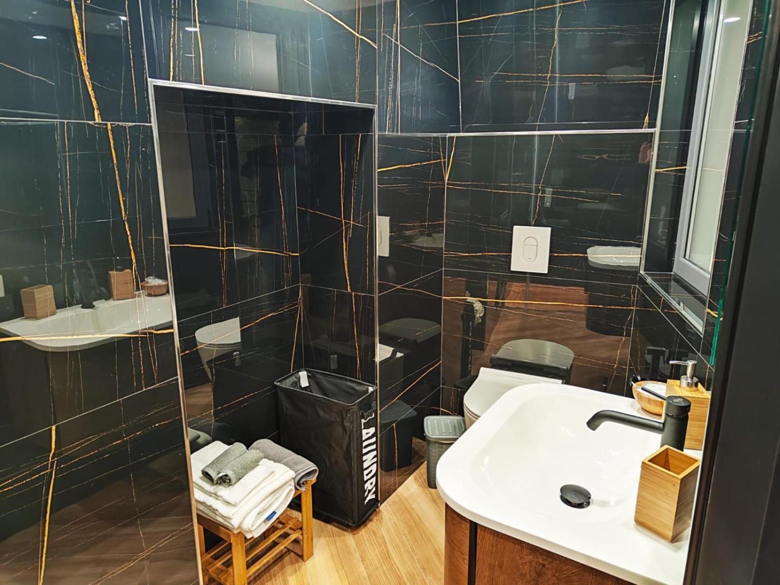 Family Room with Bath - Photo 7