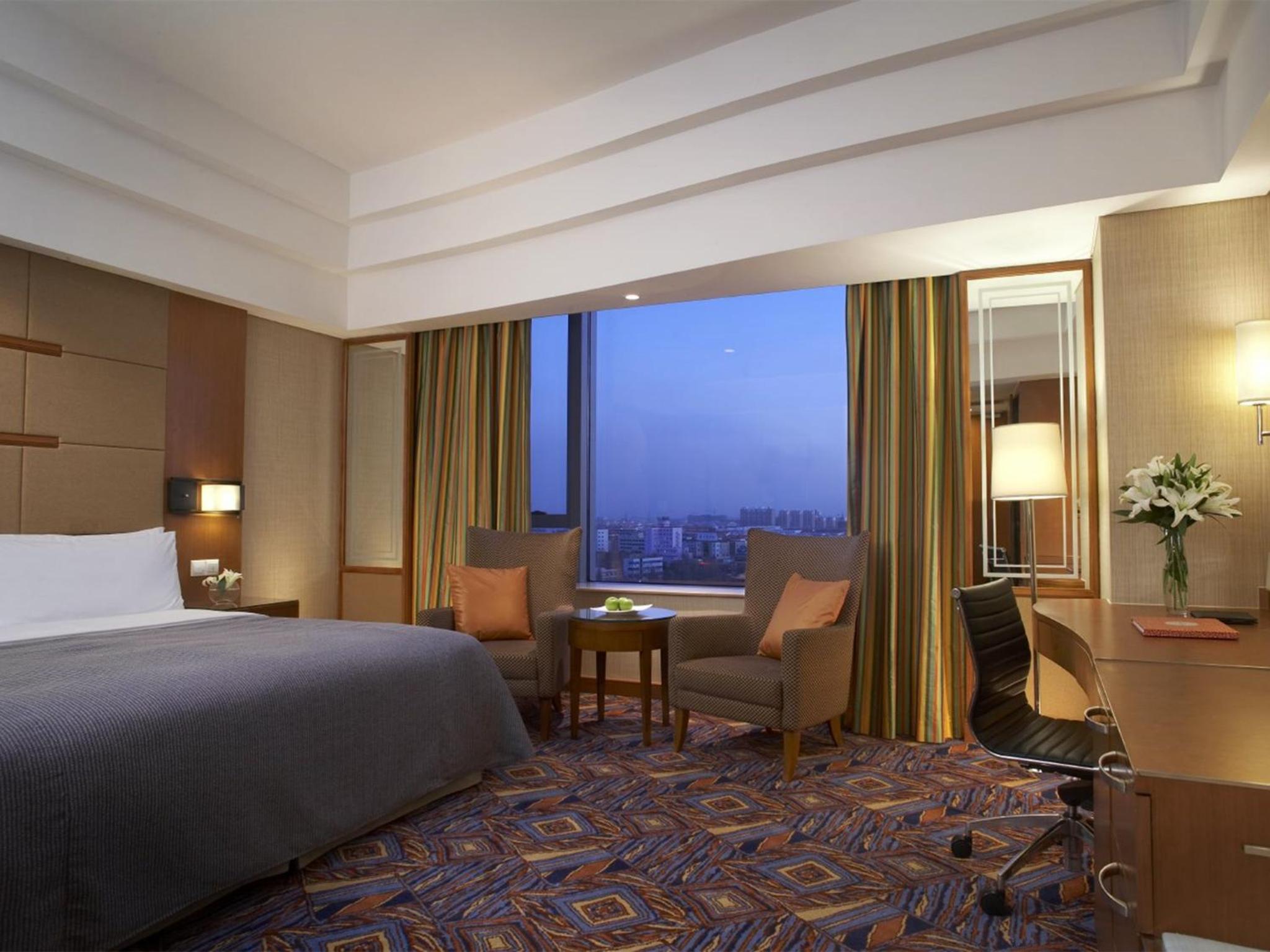 Deluxe Twin Room - Photo 1