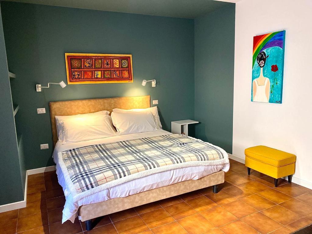 Double Room with Private Bathroom - Photo 6