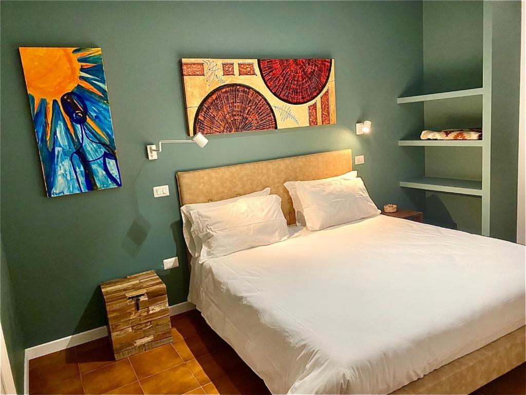 Double Room with Private Bathroom - Photo 9