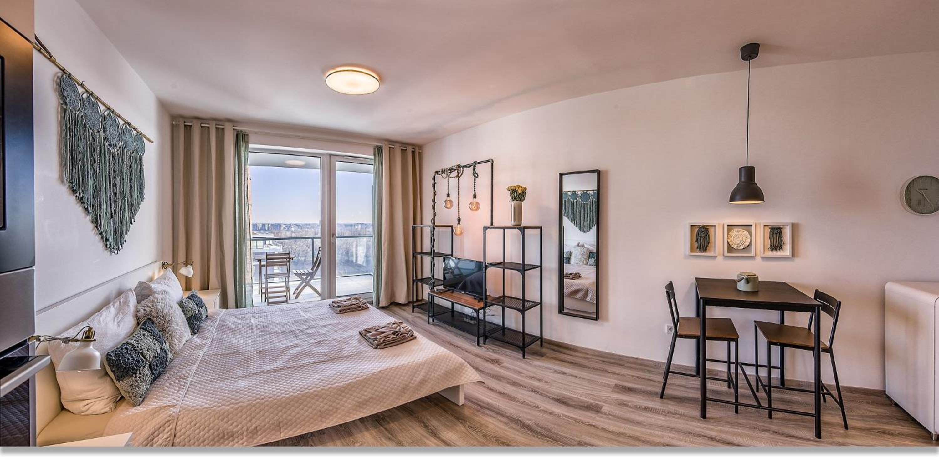 One-Bedroom Apartment