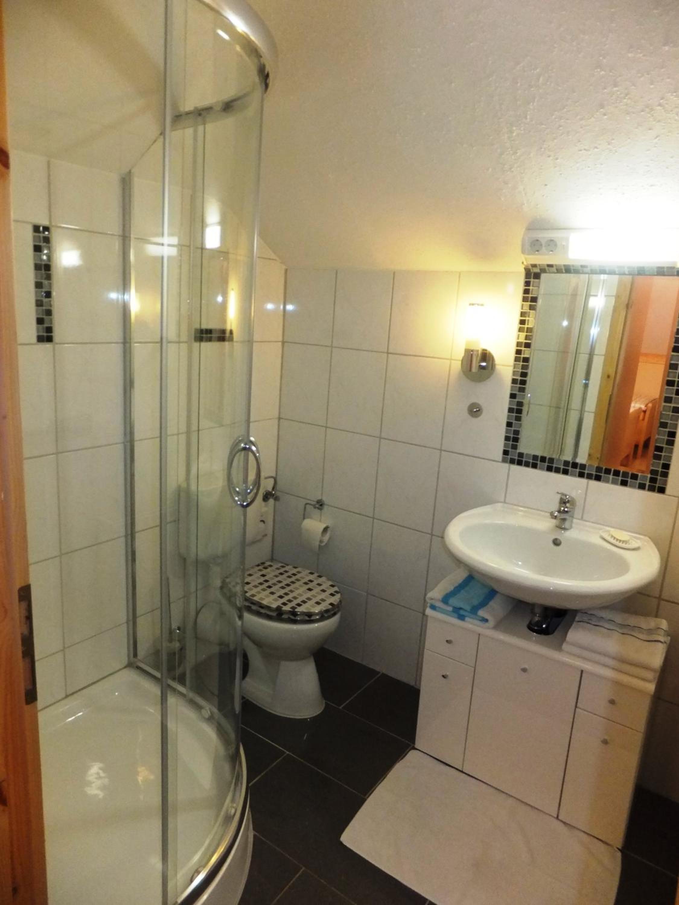Double or Twin Room with Bathroom photo 3