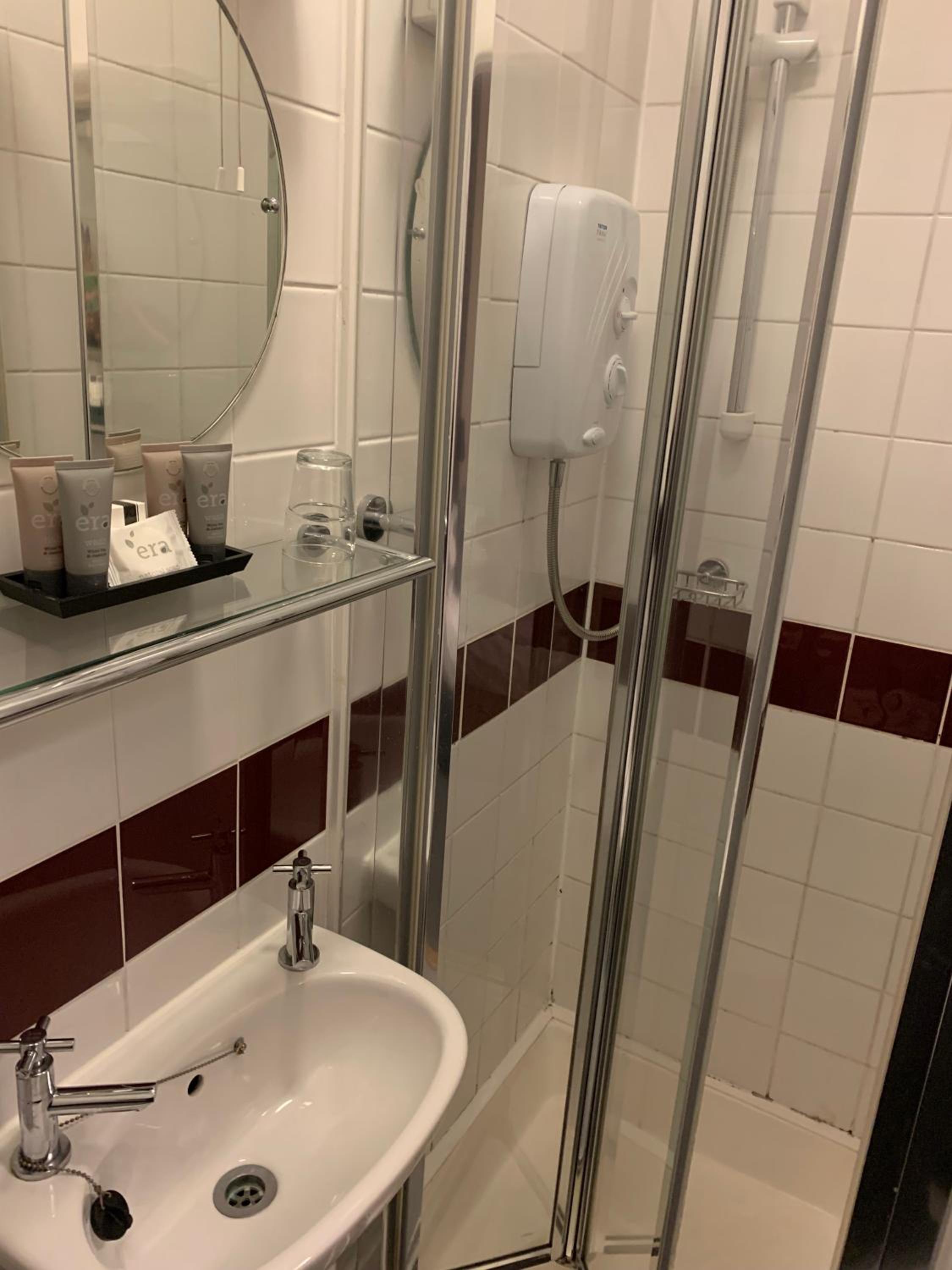 Single Room photo 2