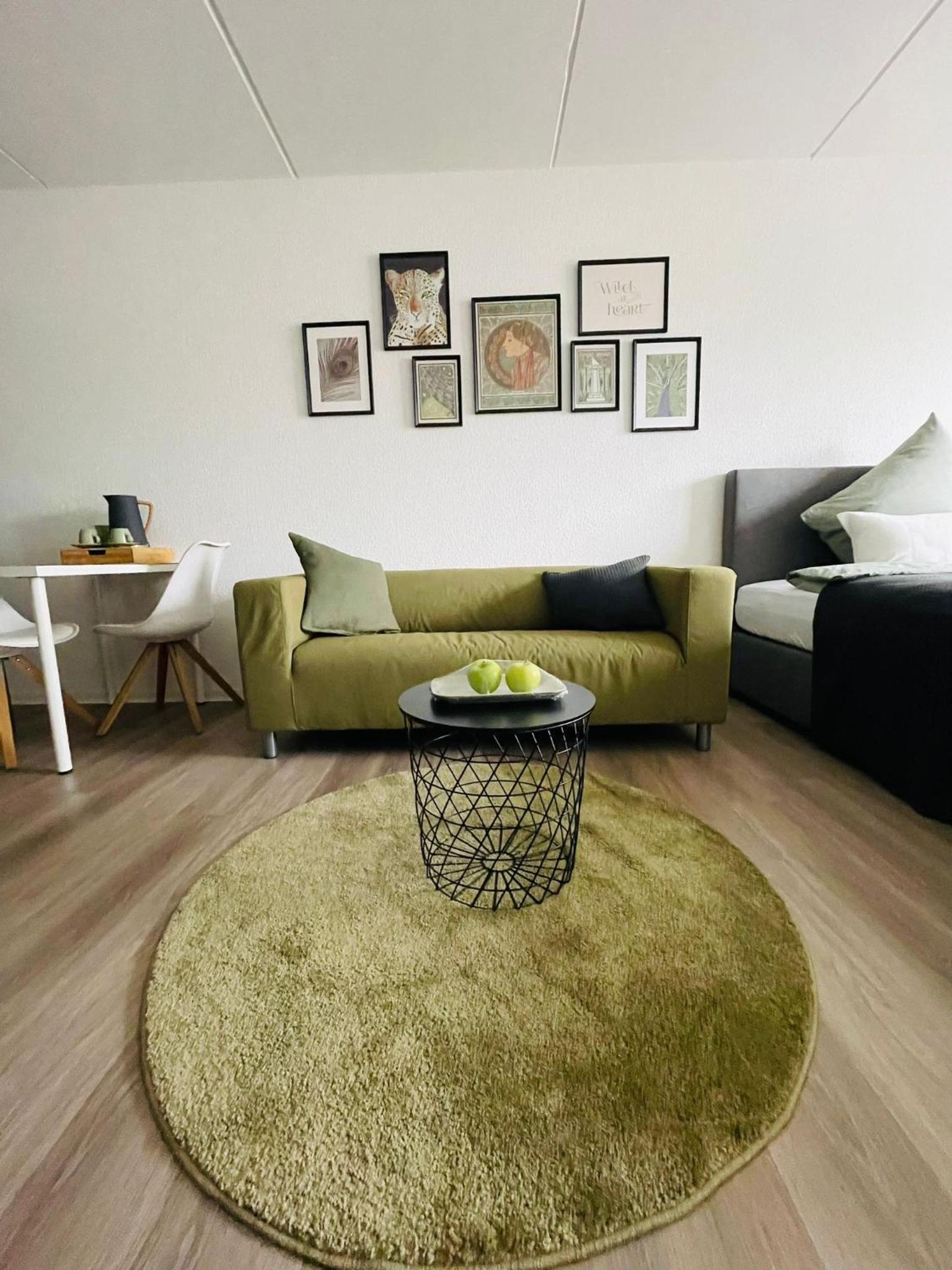 One-Bedroom Apartment photo 1