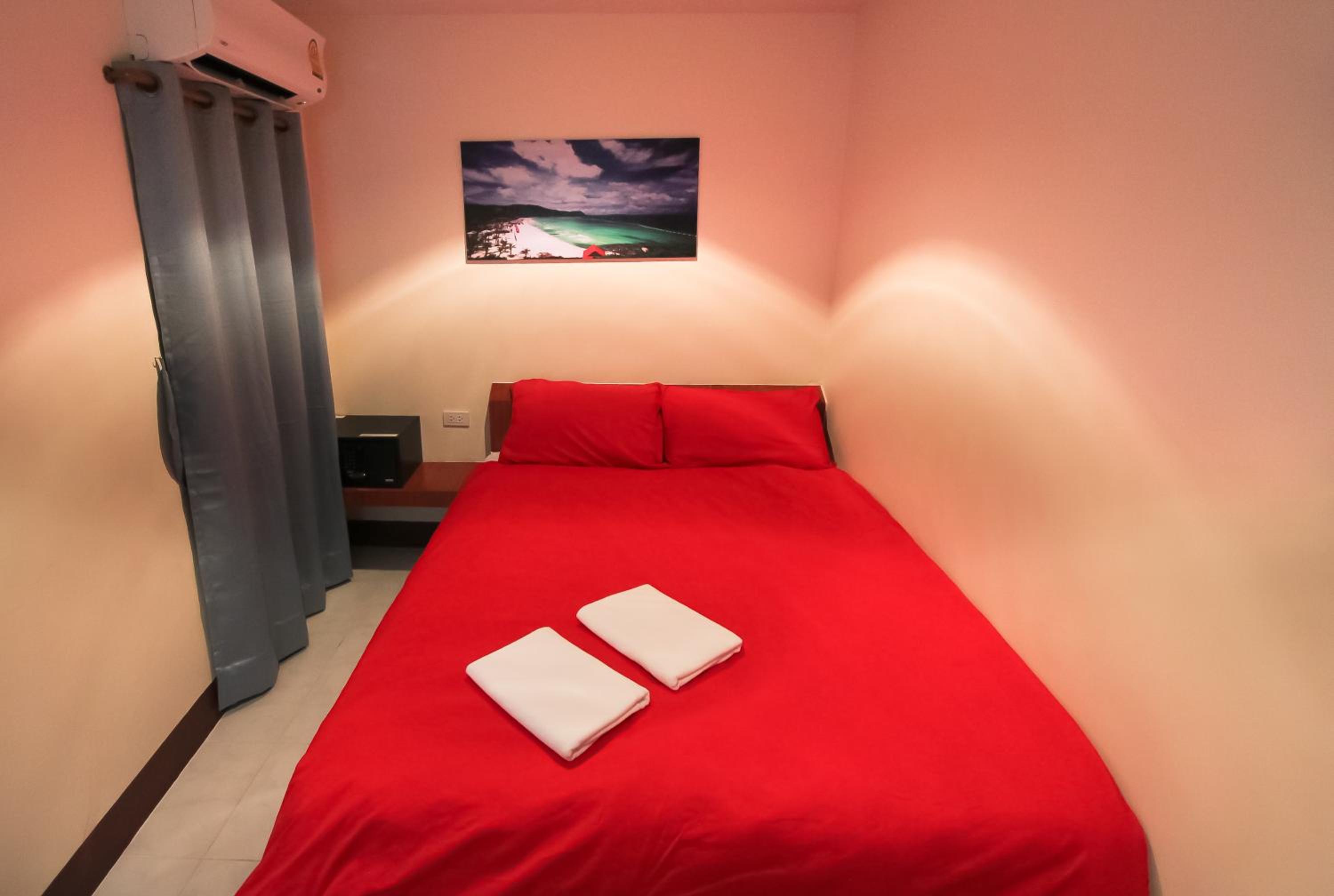 Budget Double Room - Photo 3