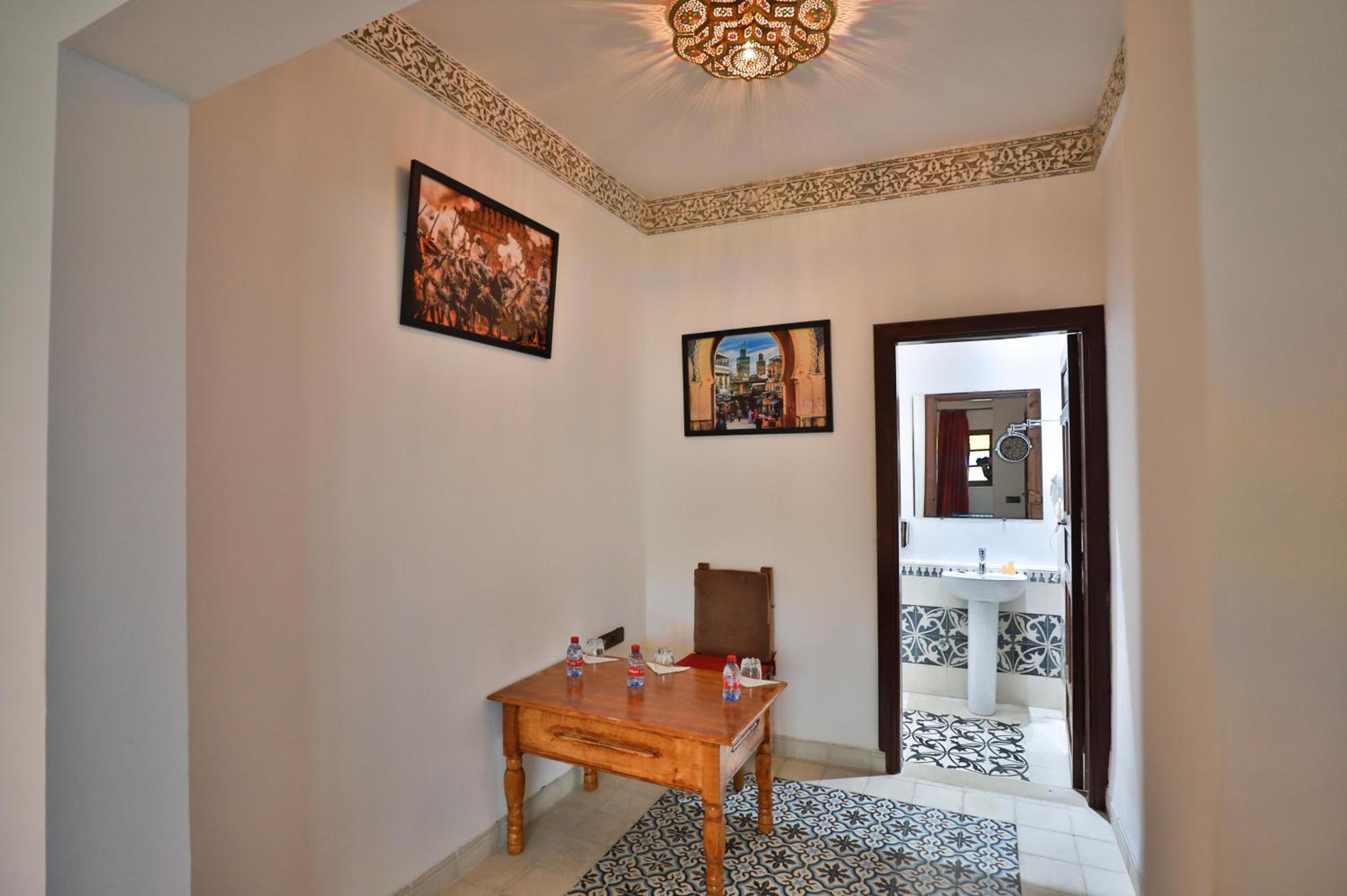 Superior Double or Twin Room - Photo 6