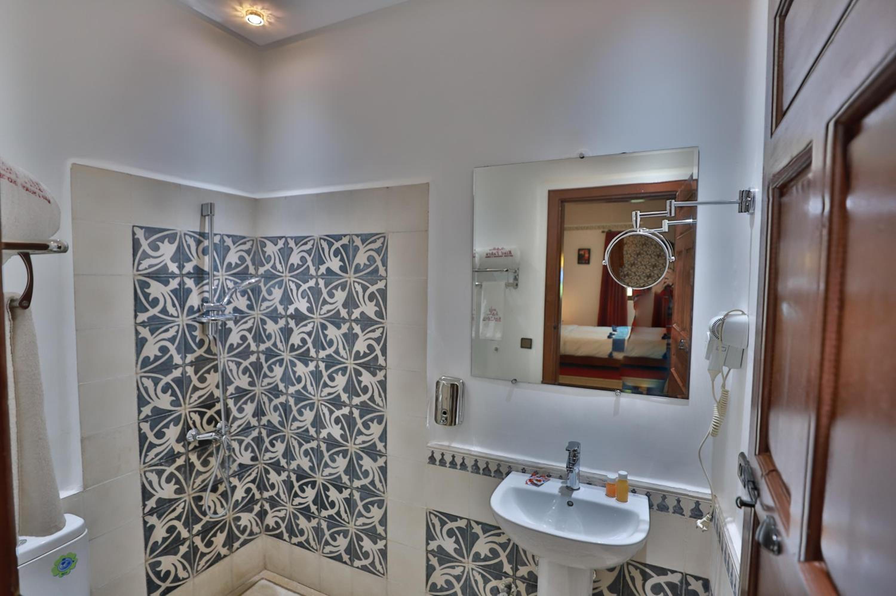 Superior Double or Twin Room - Photo 3