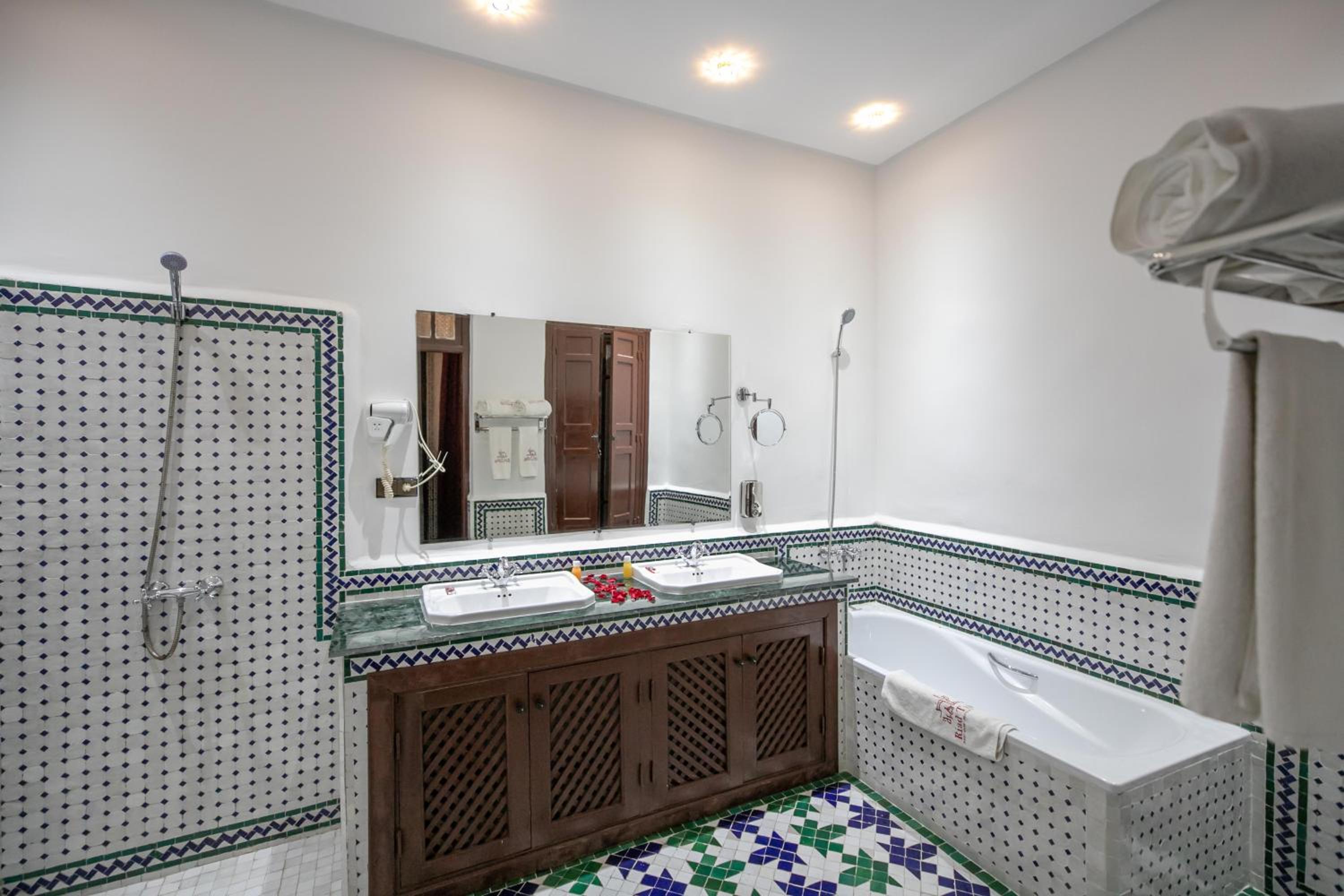 Family Suite - Photo 3
