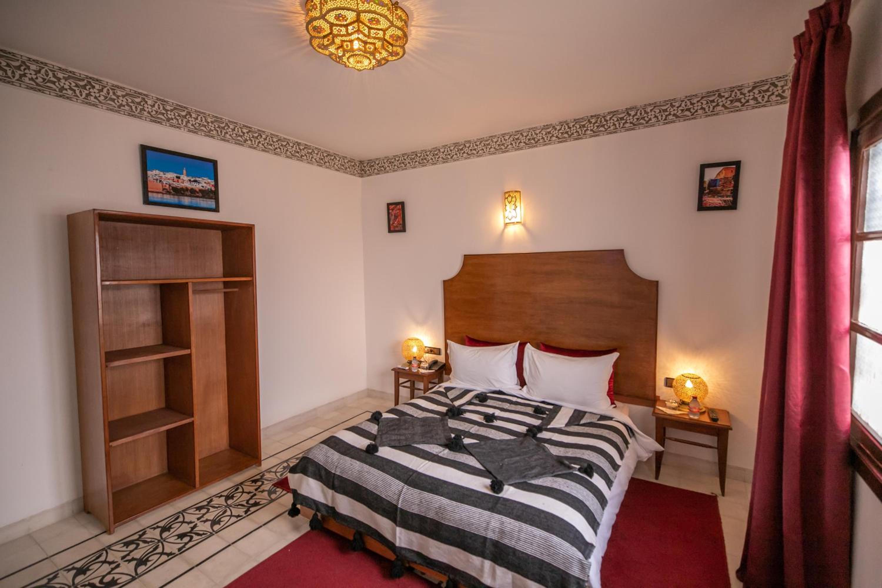 Superior Double or Twin Room - Photo 9