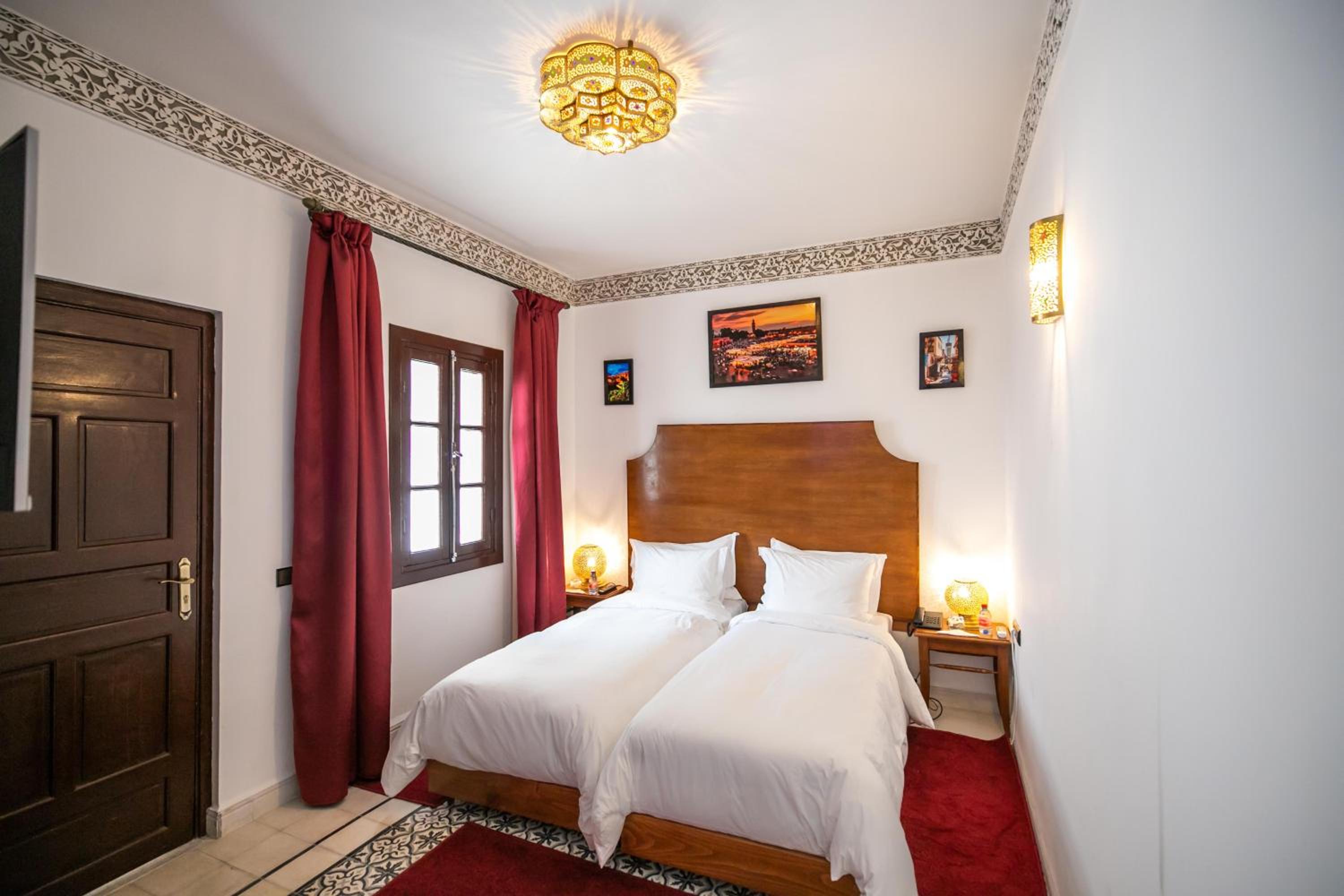 Superior Double or Twin Room - Photo 13