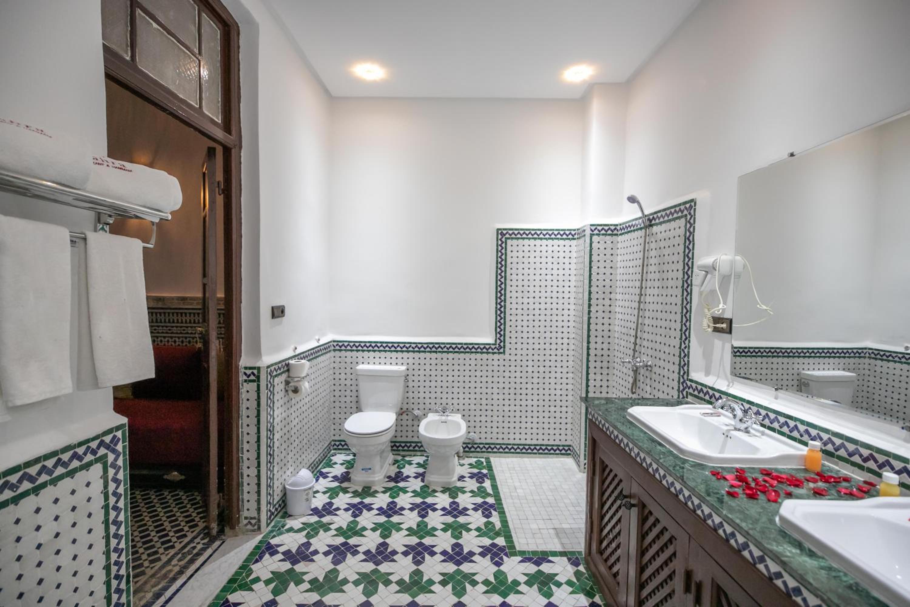 Family Suite - Photo 9
