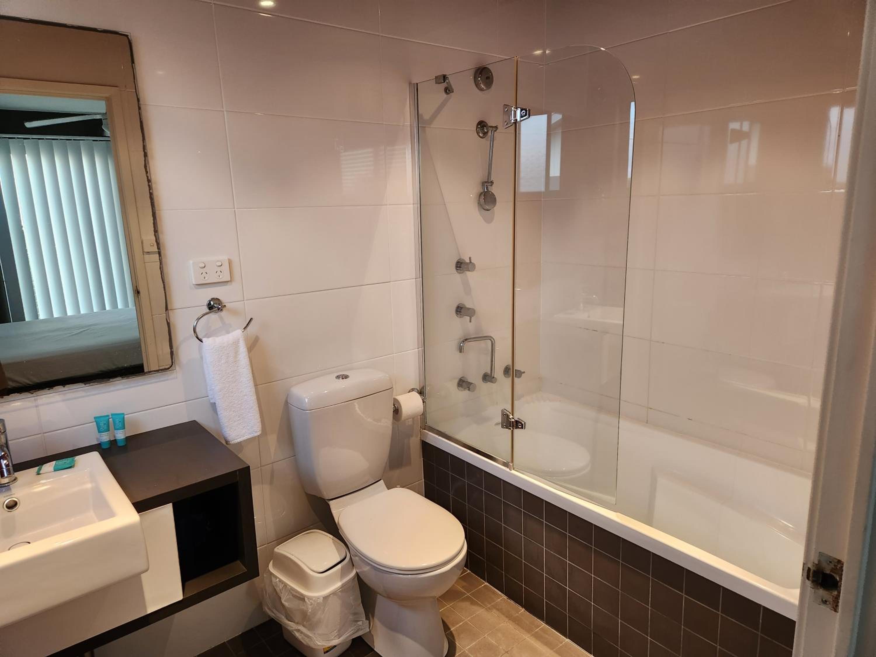 Two-Bedroom Villa with Spa Bath photo 3