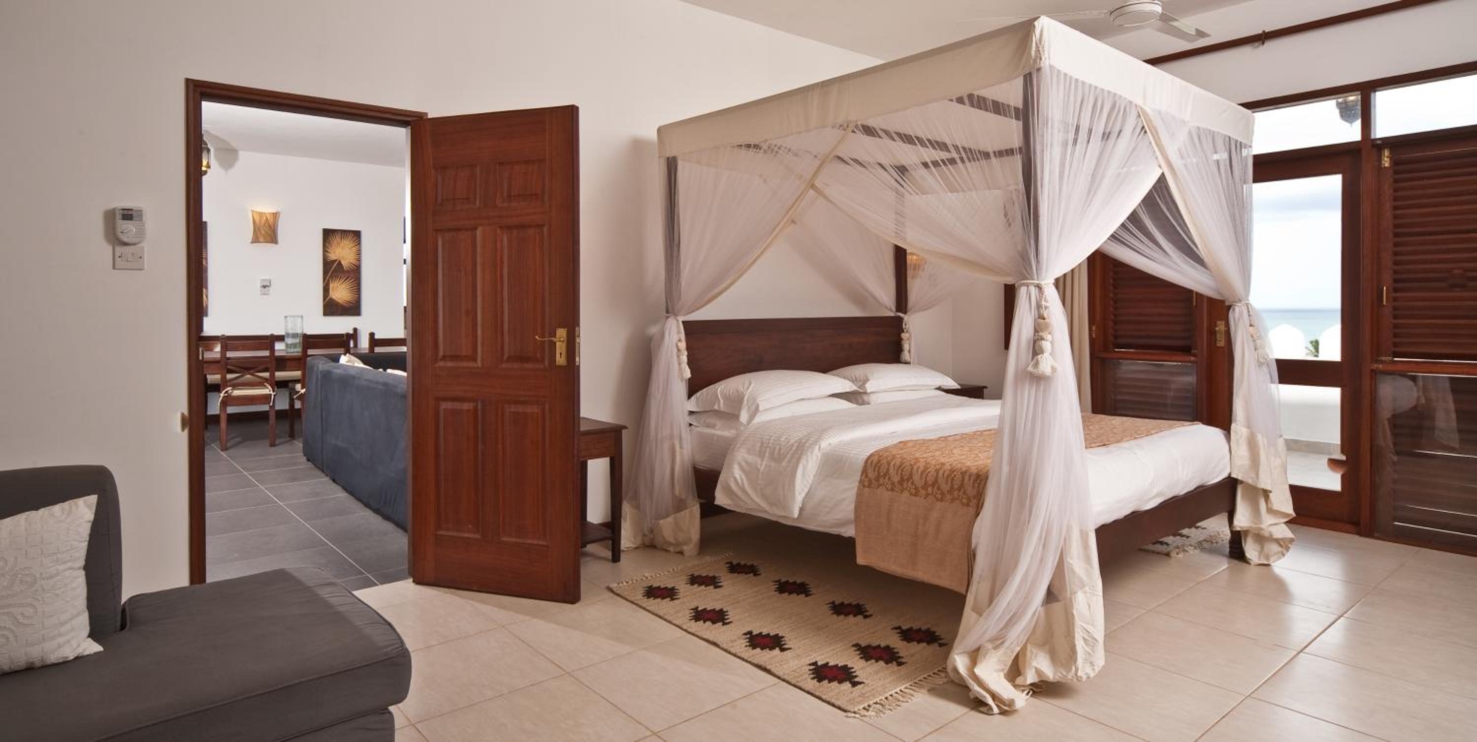 Penthouse Suite photo 2