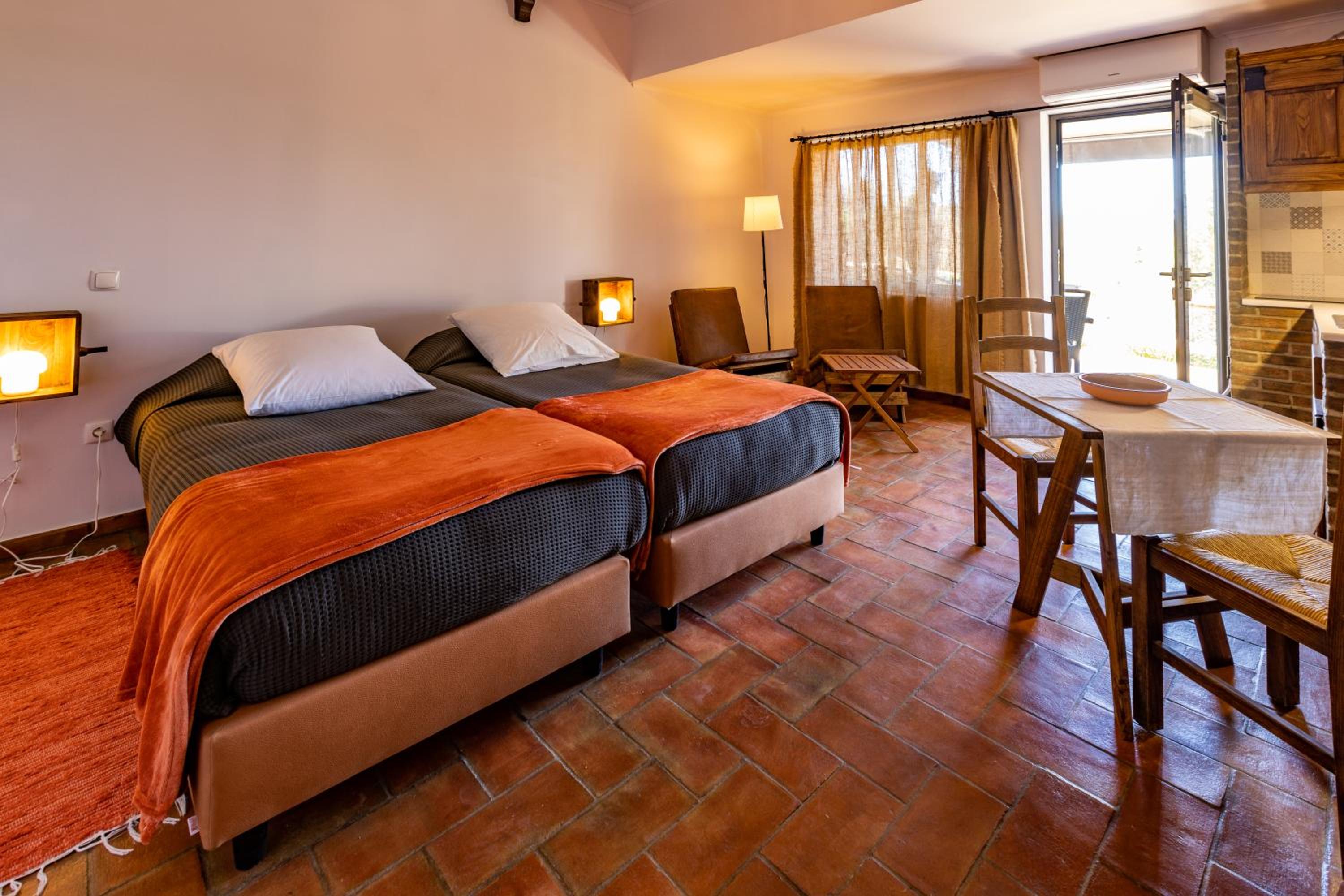 King Room with Balcony photo 1