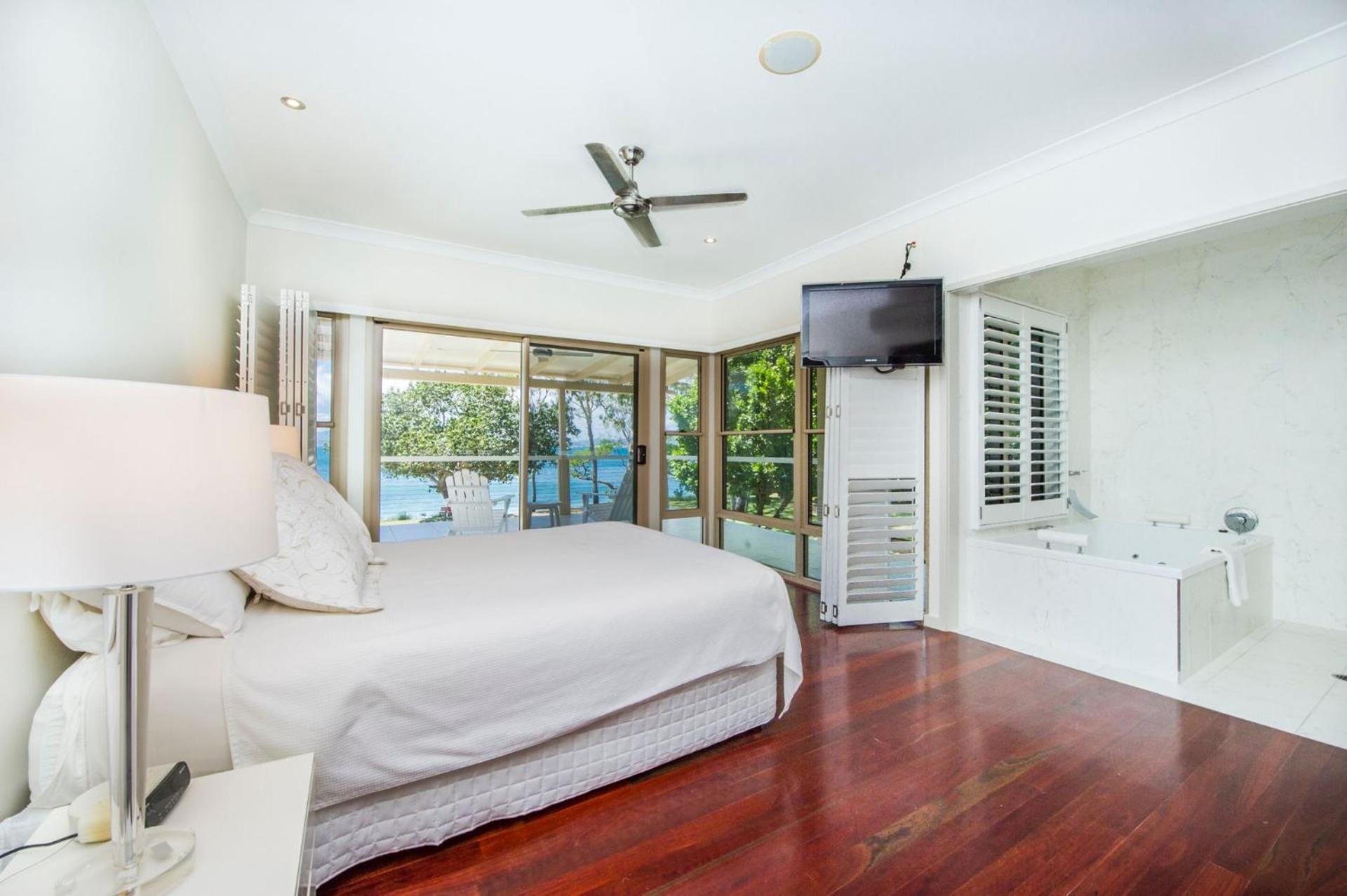 Three-Bedroom House photo 1