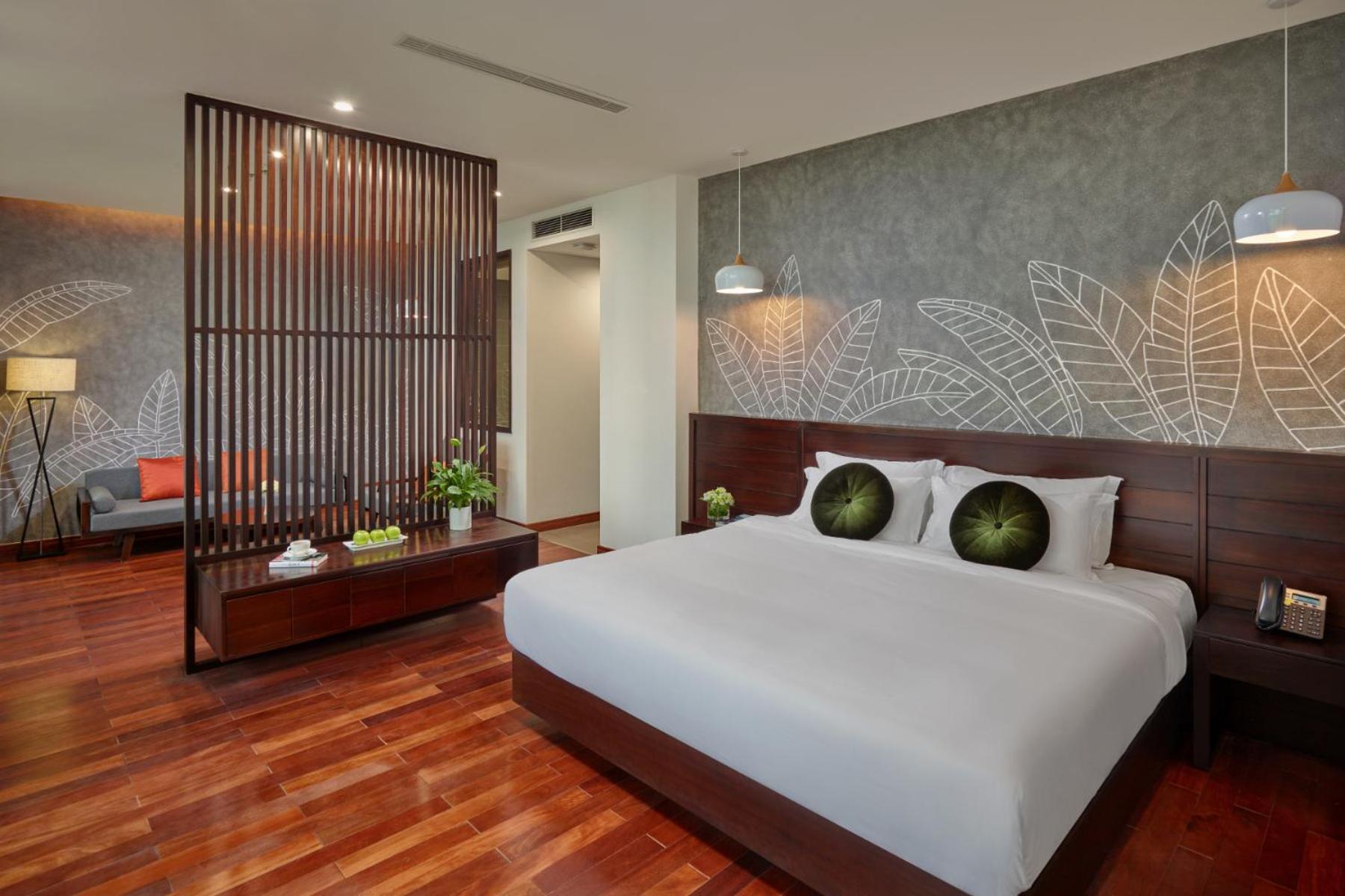 Suite with Double Bed - Photo 3