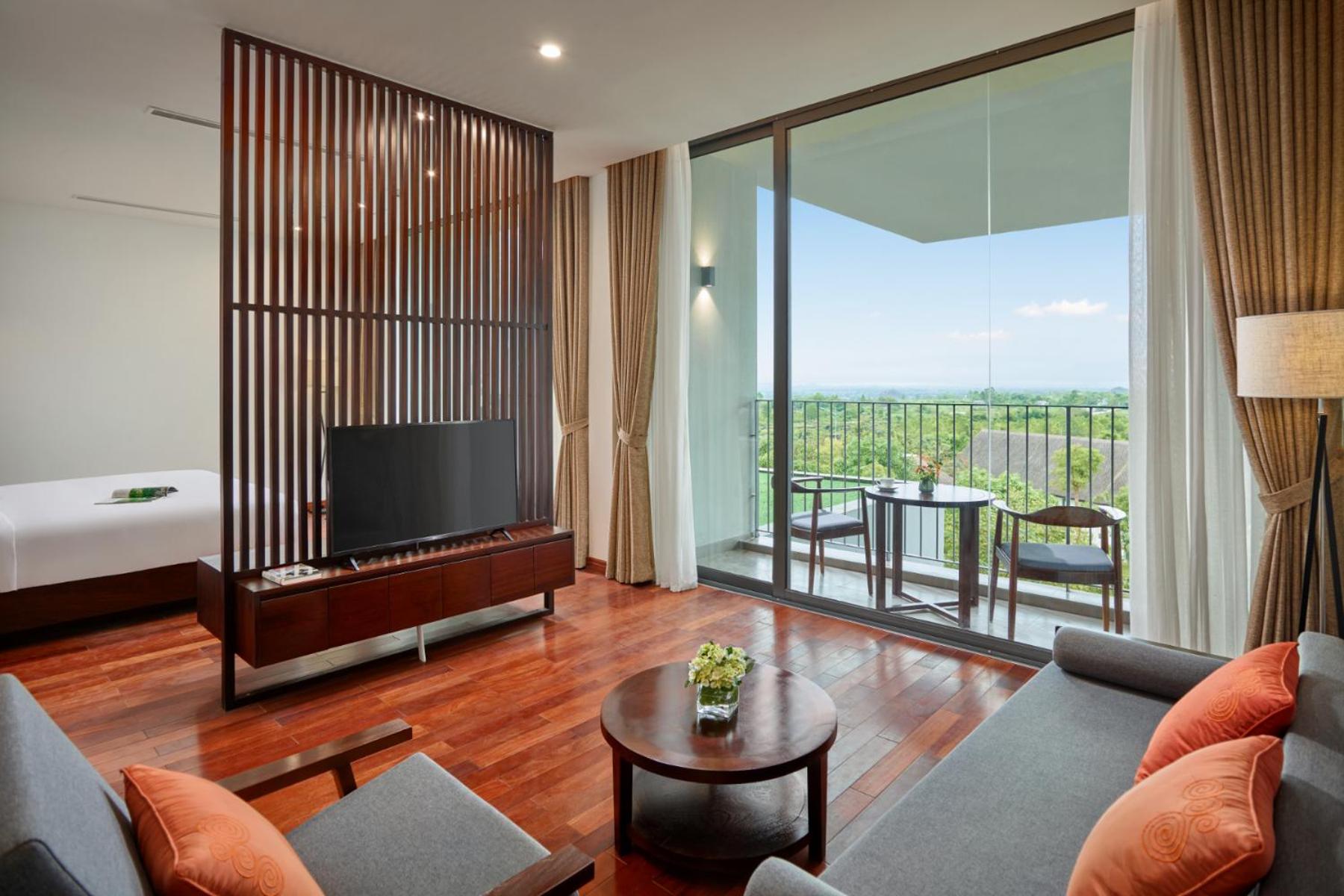 Suite with Double Bed - Photo 2