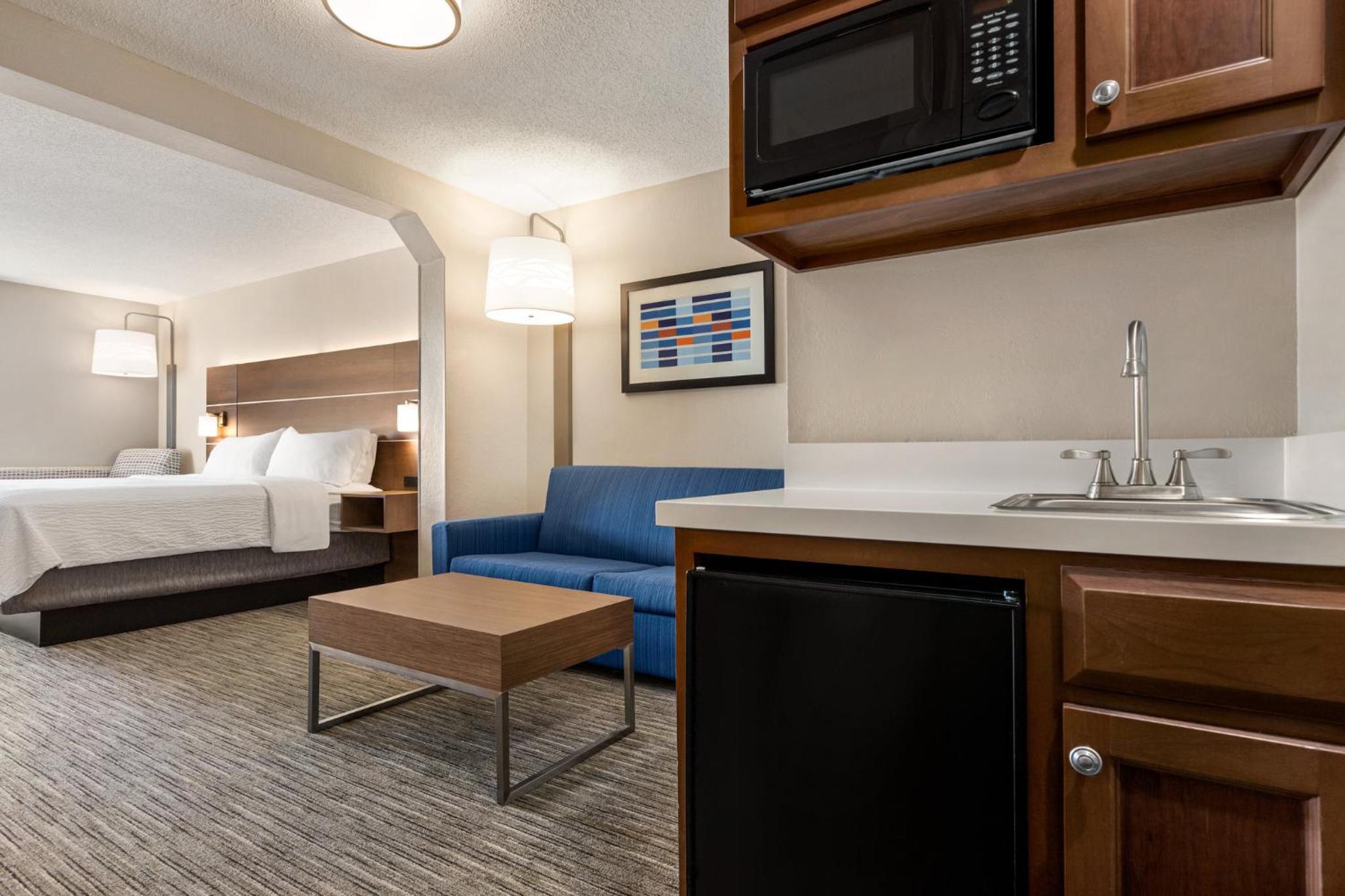 King Suite - Photo 2