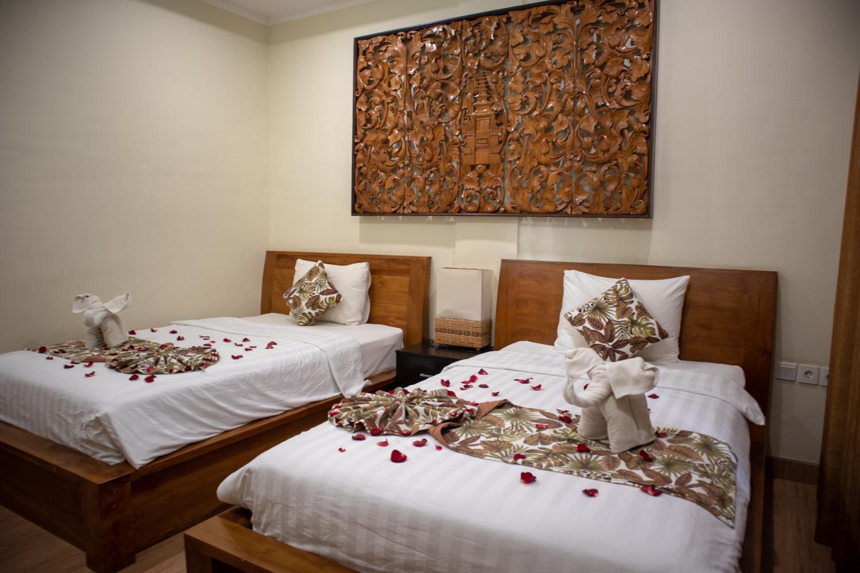 Twin Room - Photo 4