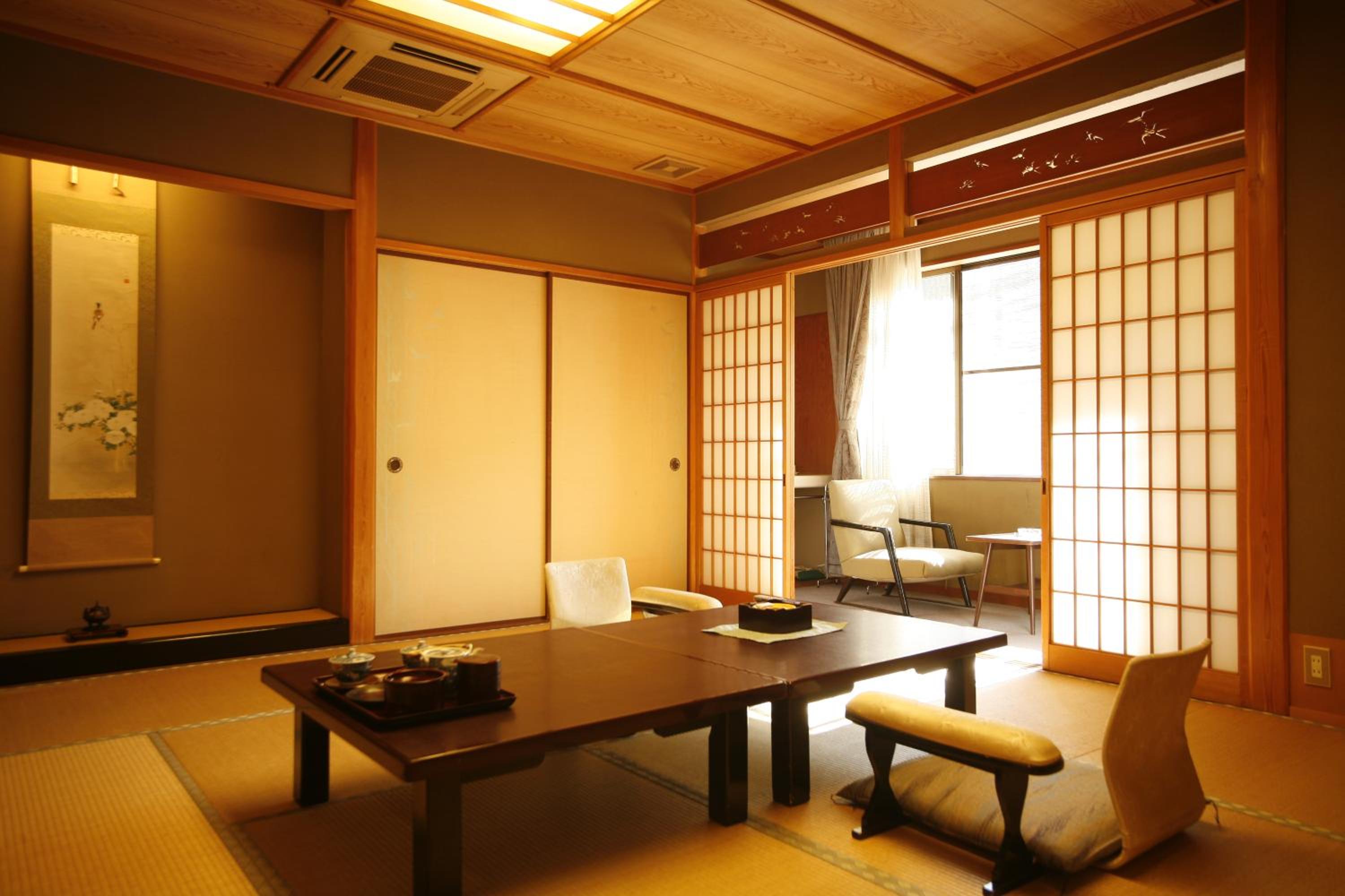 Japanese-Style Room with Shared Bathroom-Breakfast and Dinner photo 2