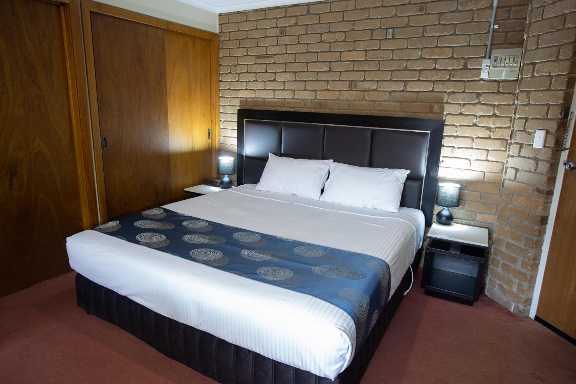 Deluxe Family Suite