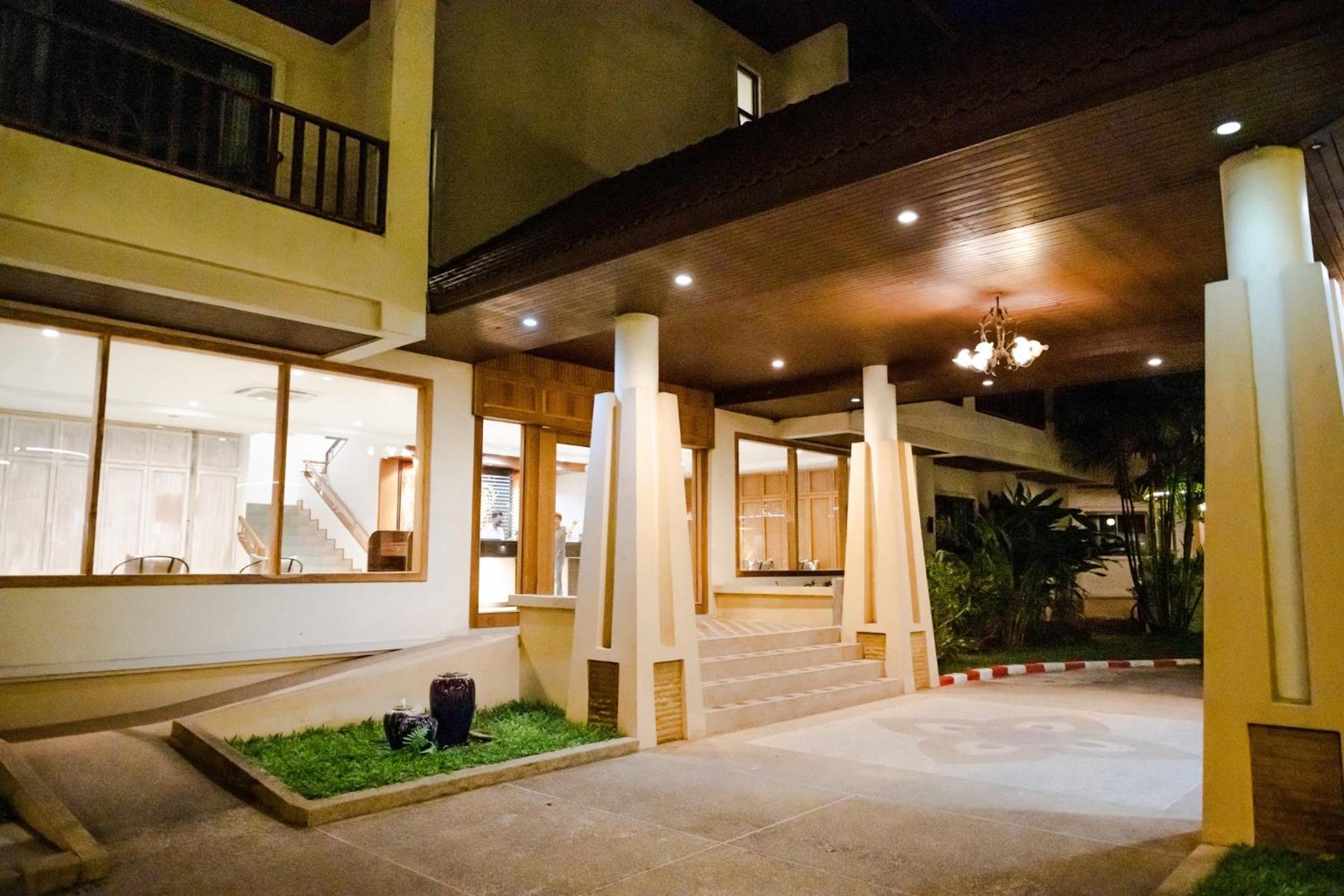 Large Single Room - Photo 2