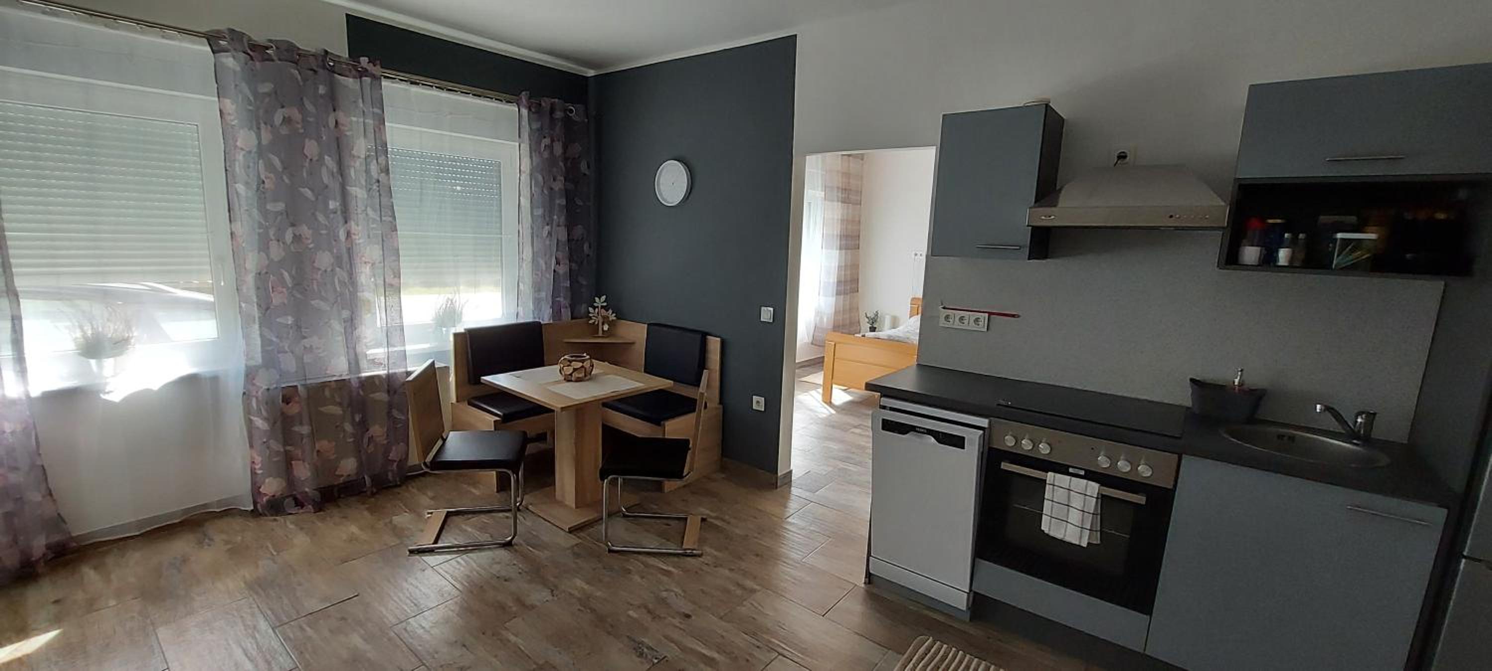 One-Bedroom Apartment photo 2
