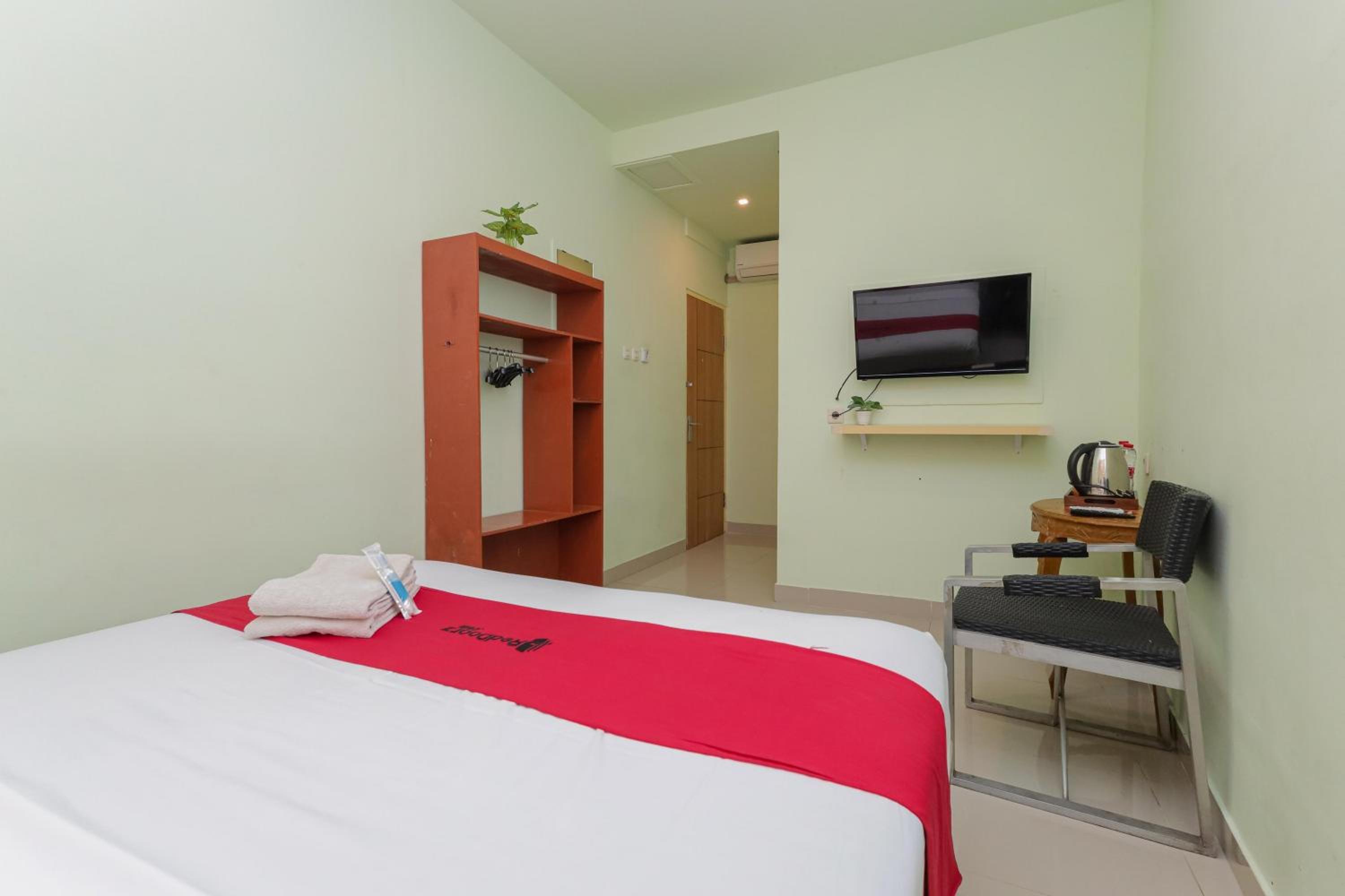 Double Room - Photo 10