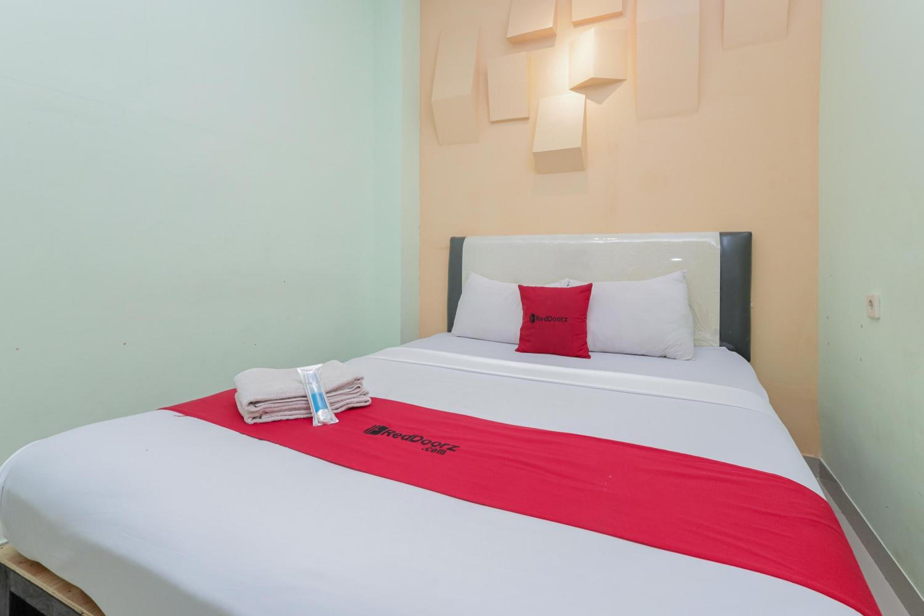 Double Room - Photo 11