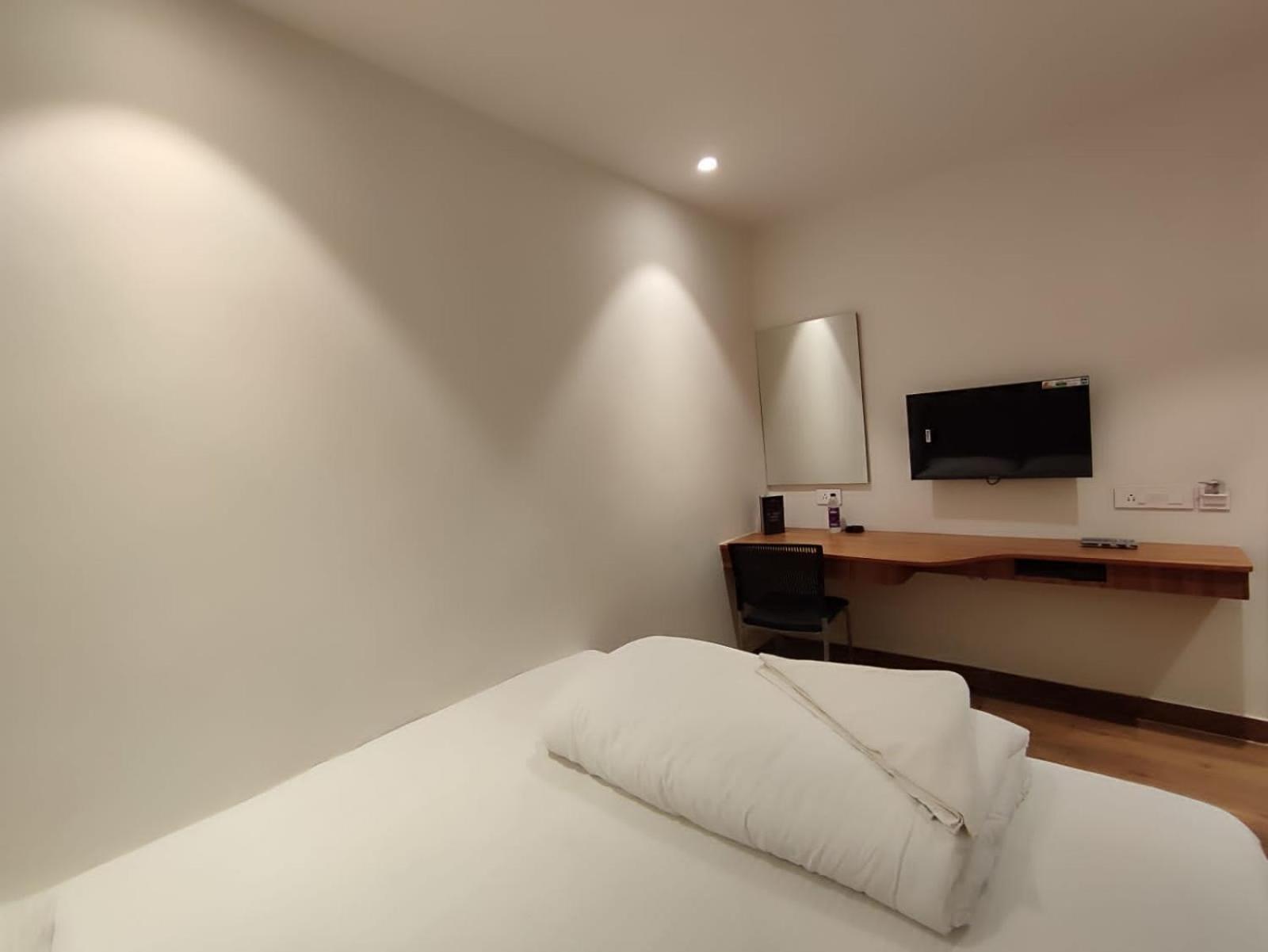 Deluxe Double Room photo 3