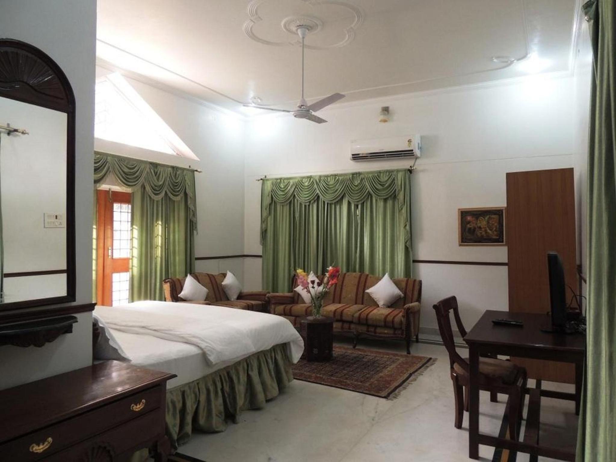 King Room with Garden View photo 1