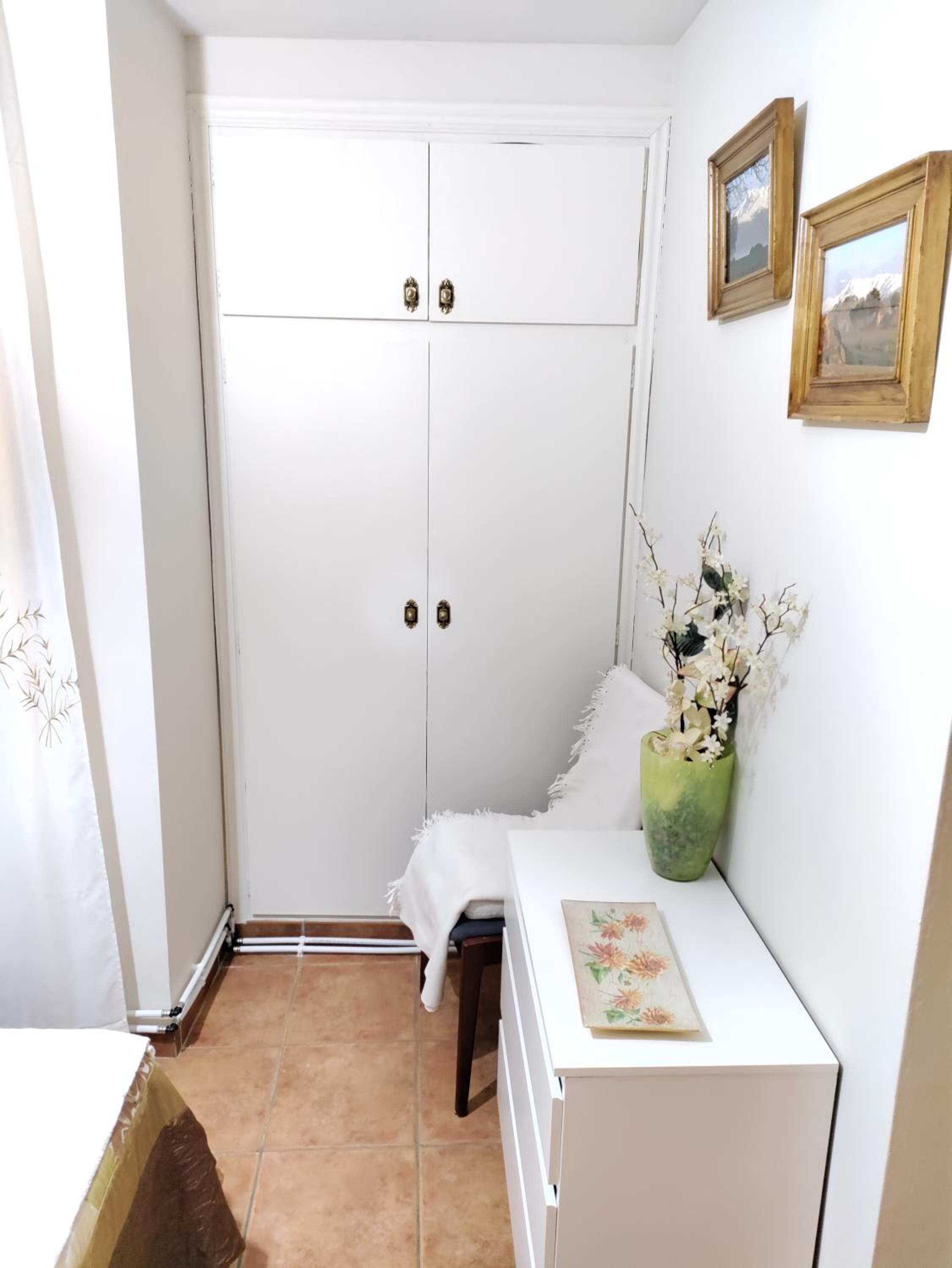 Two-Bedroom Apartment with Balcony photo 3