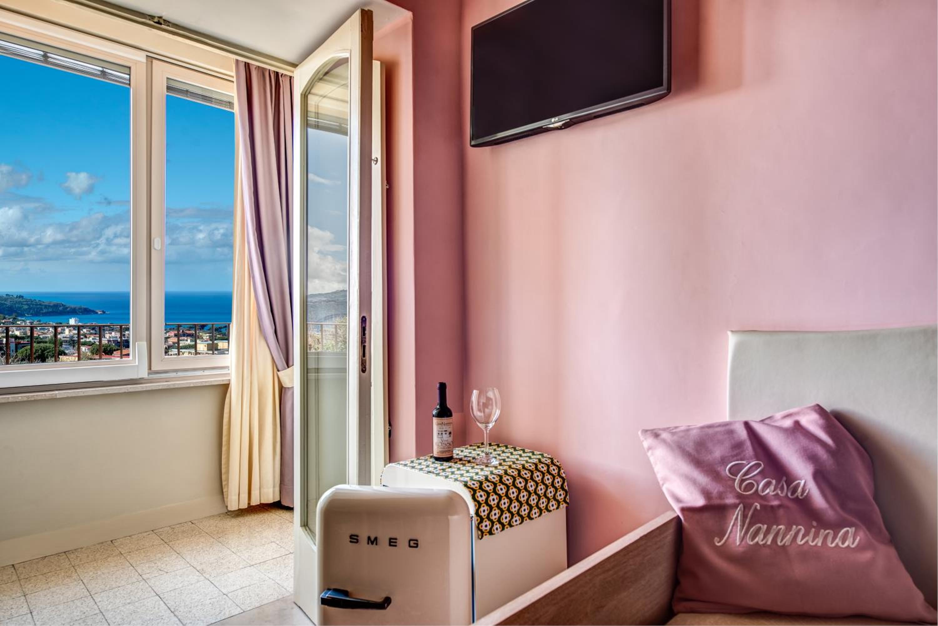 Quadruple Room with Sea View