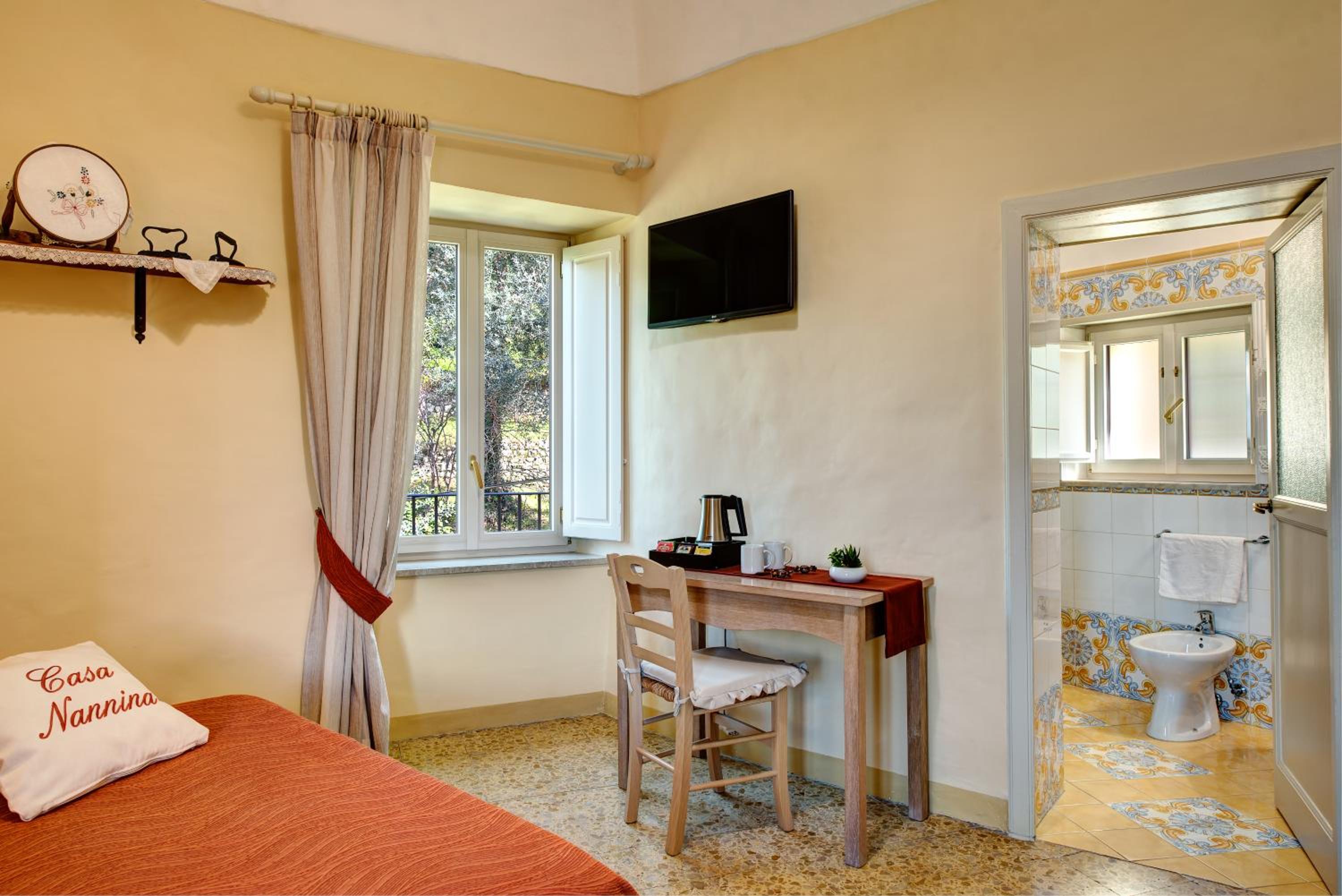 Standard Double Room photo 2