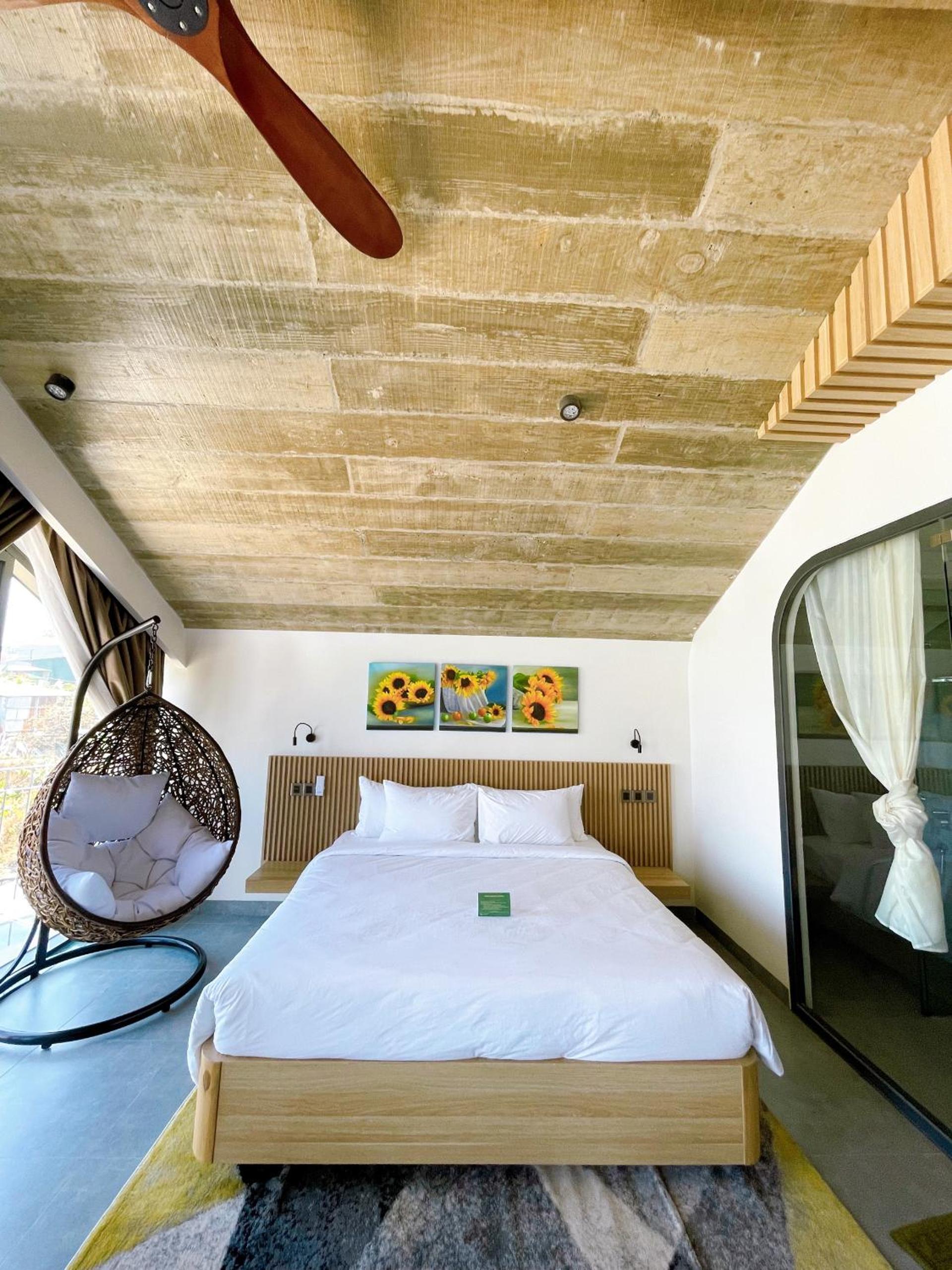 Double Room with Balcony photo 2