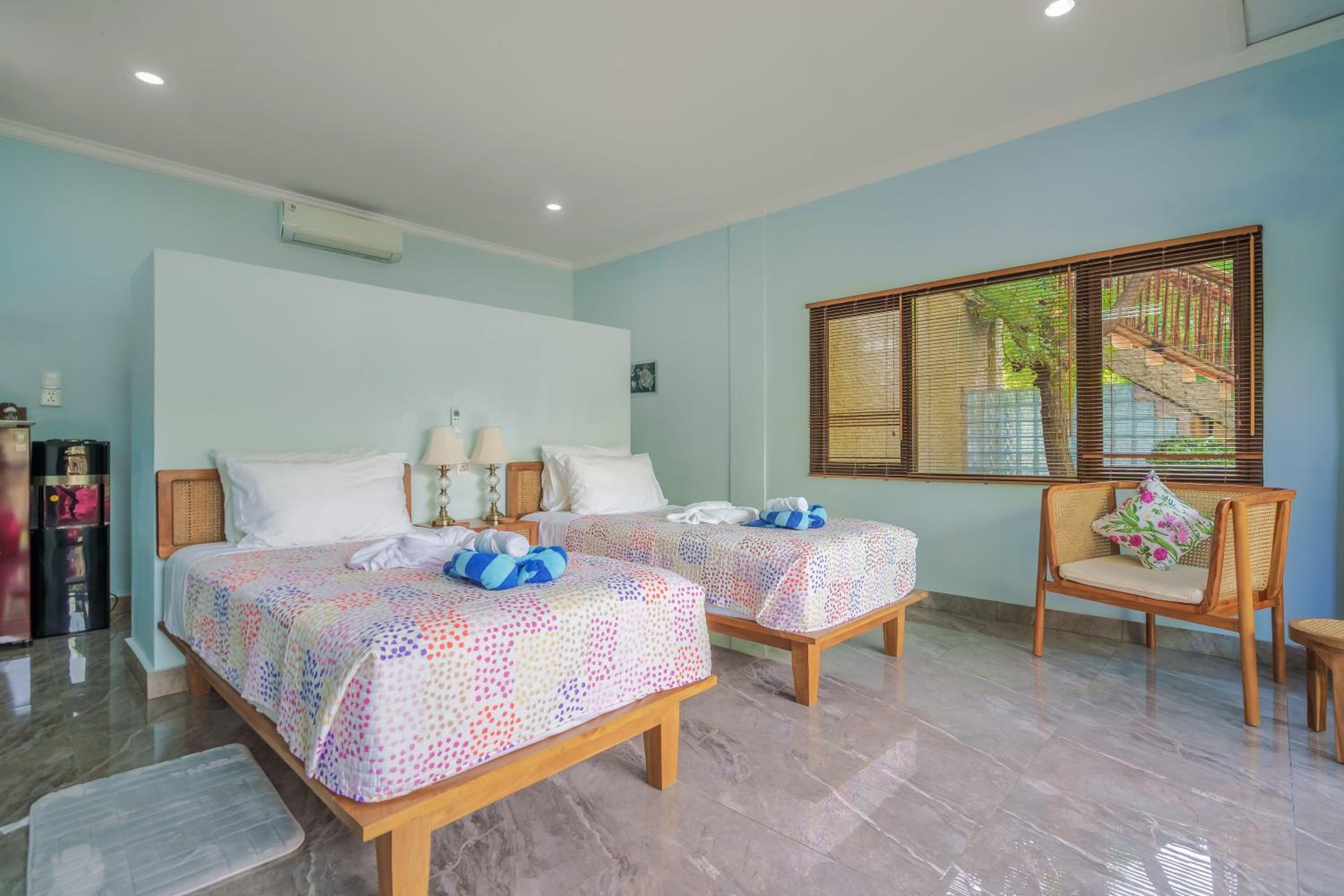 Twin Room - Disability Access - Photo 13