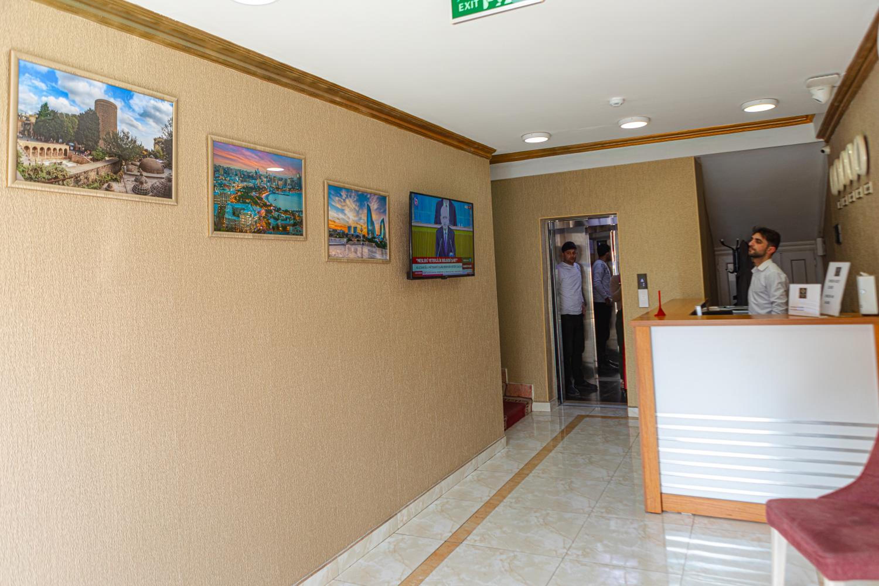 Deluxe Double or Twin Room with City View - Photo 15
