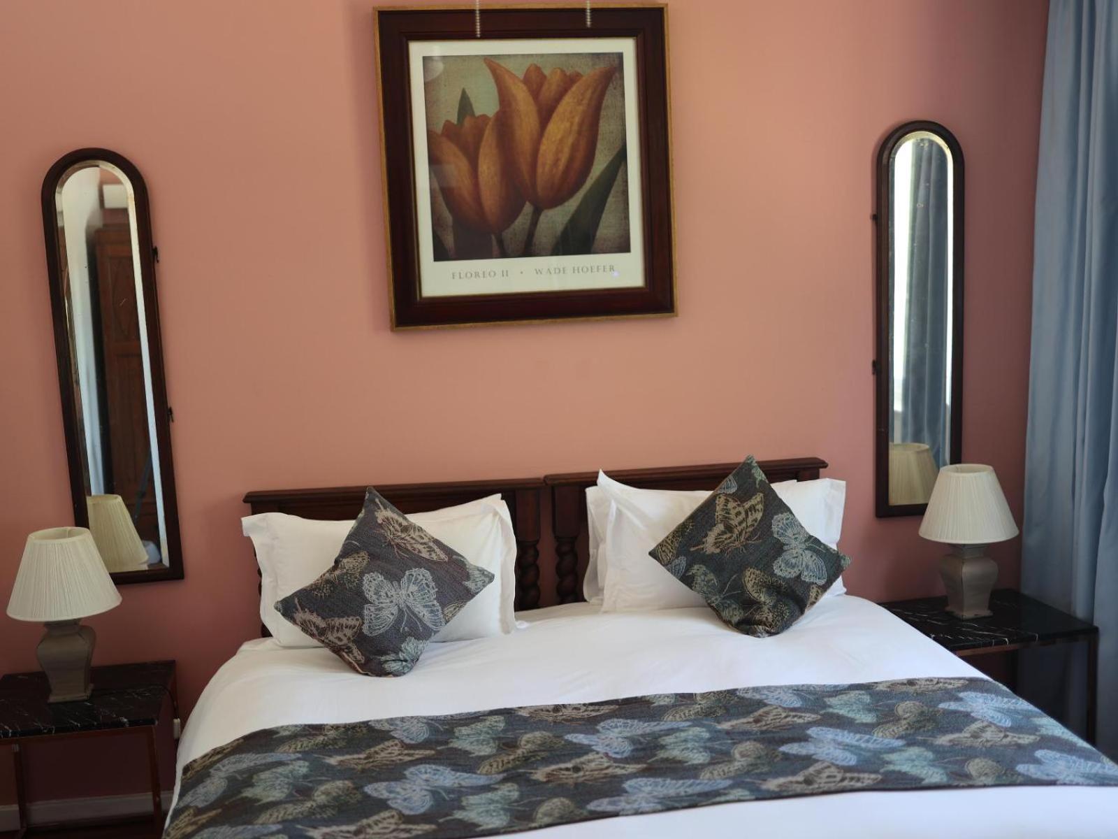 Standard King Room photo 2