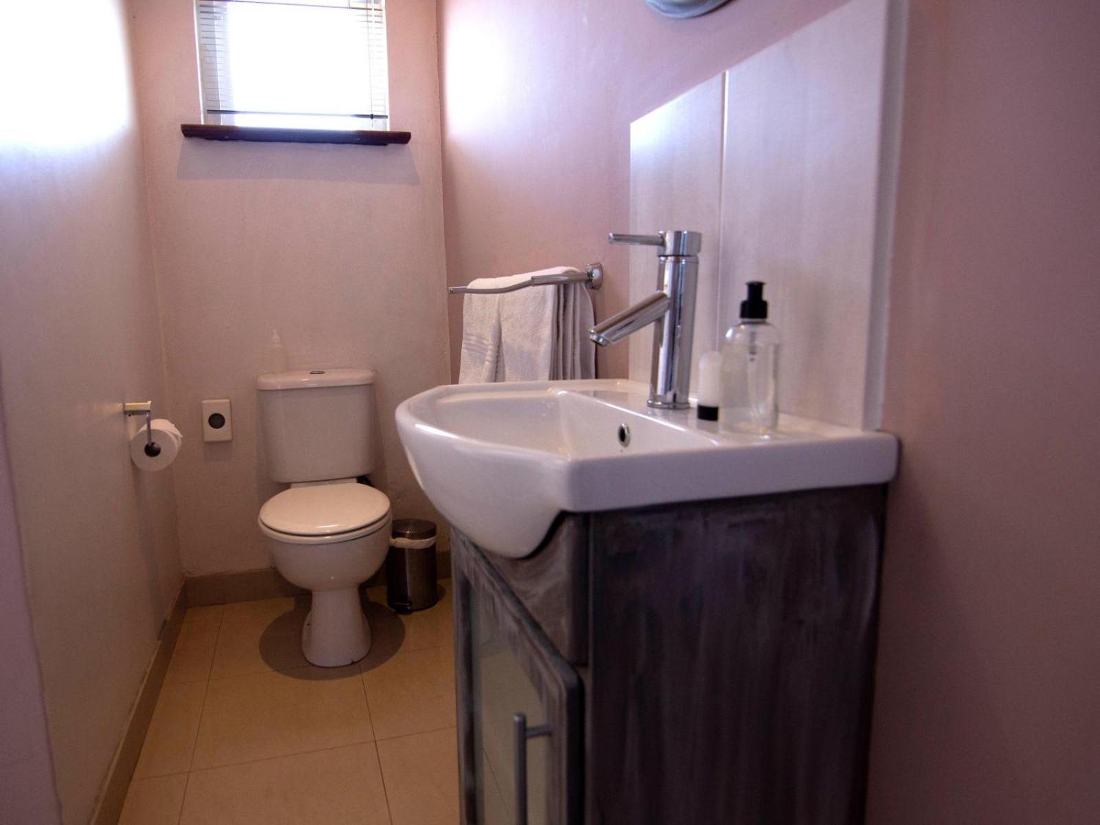 Economy Double Room photo 2
