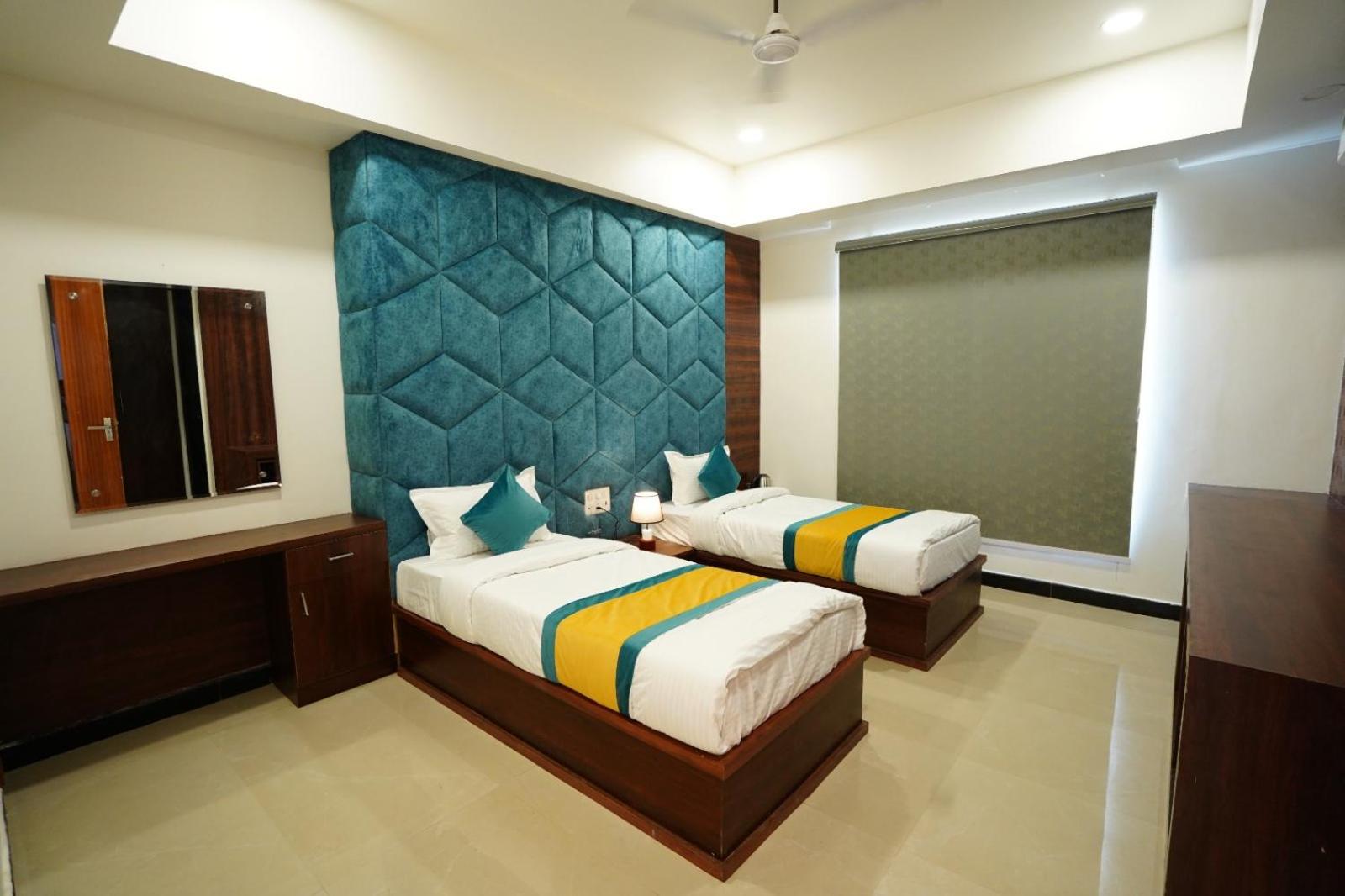 Deluxe King Room