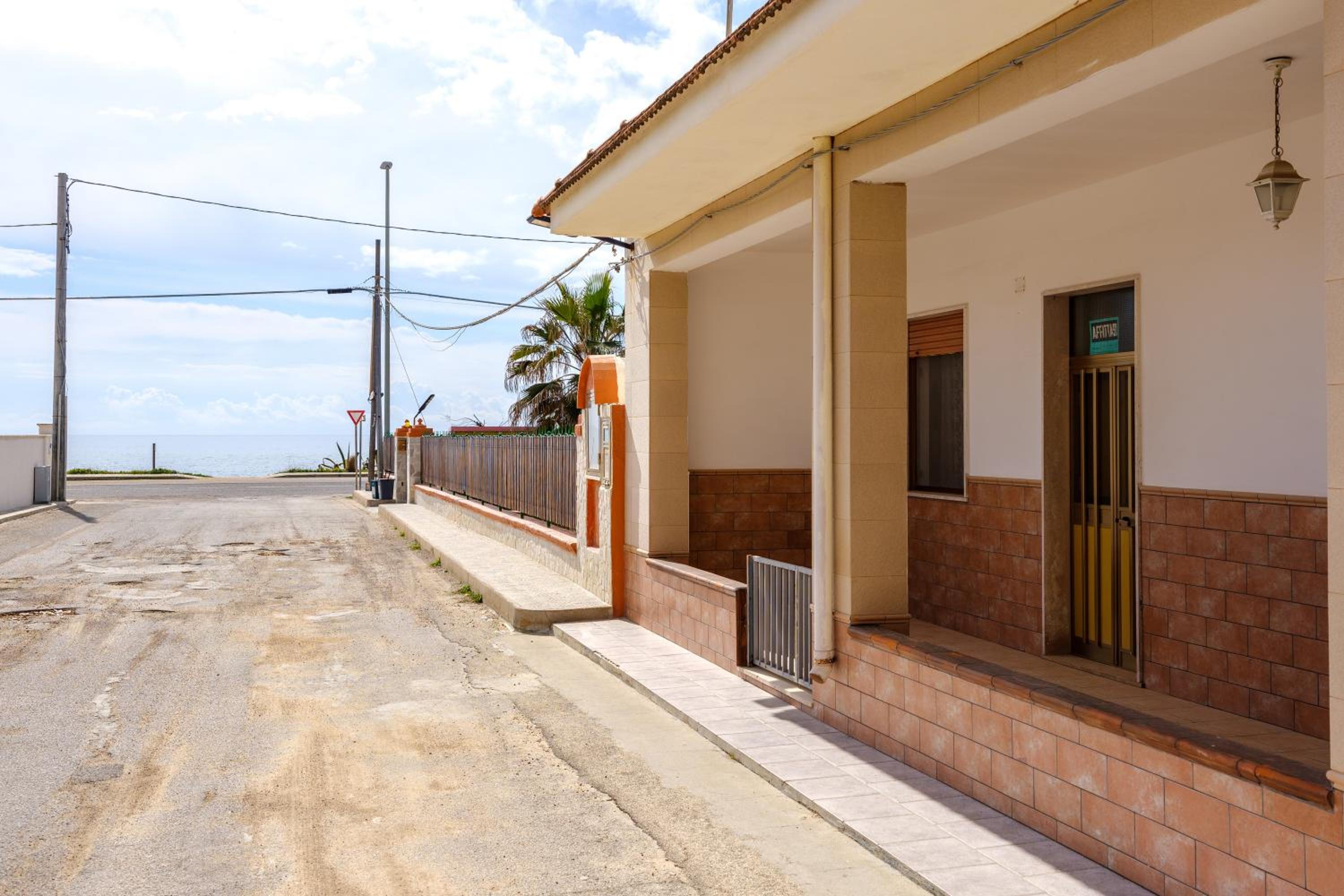Three-Bedroom Apartment with Water View photo 2